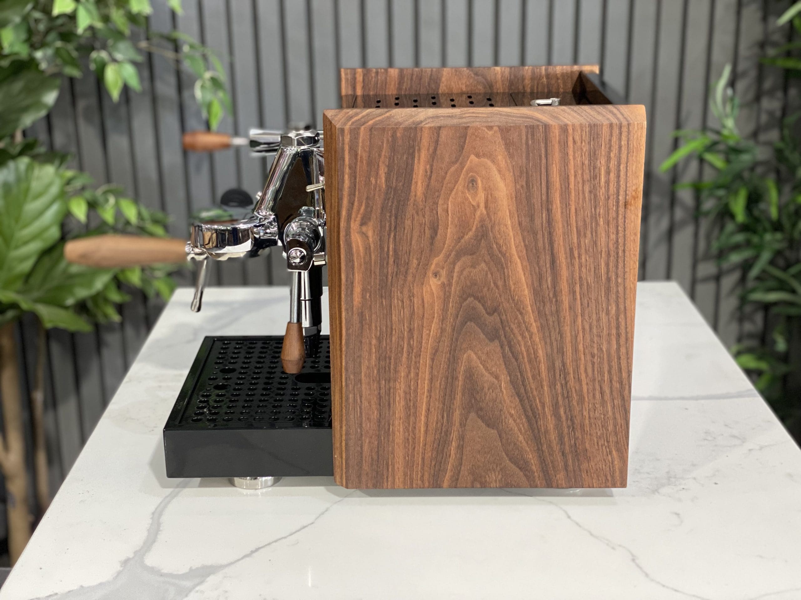 Bellezza Chiara Leva Black - 1 Group Commercial Espresso Machine - Timber
