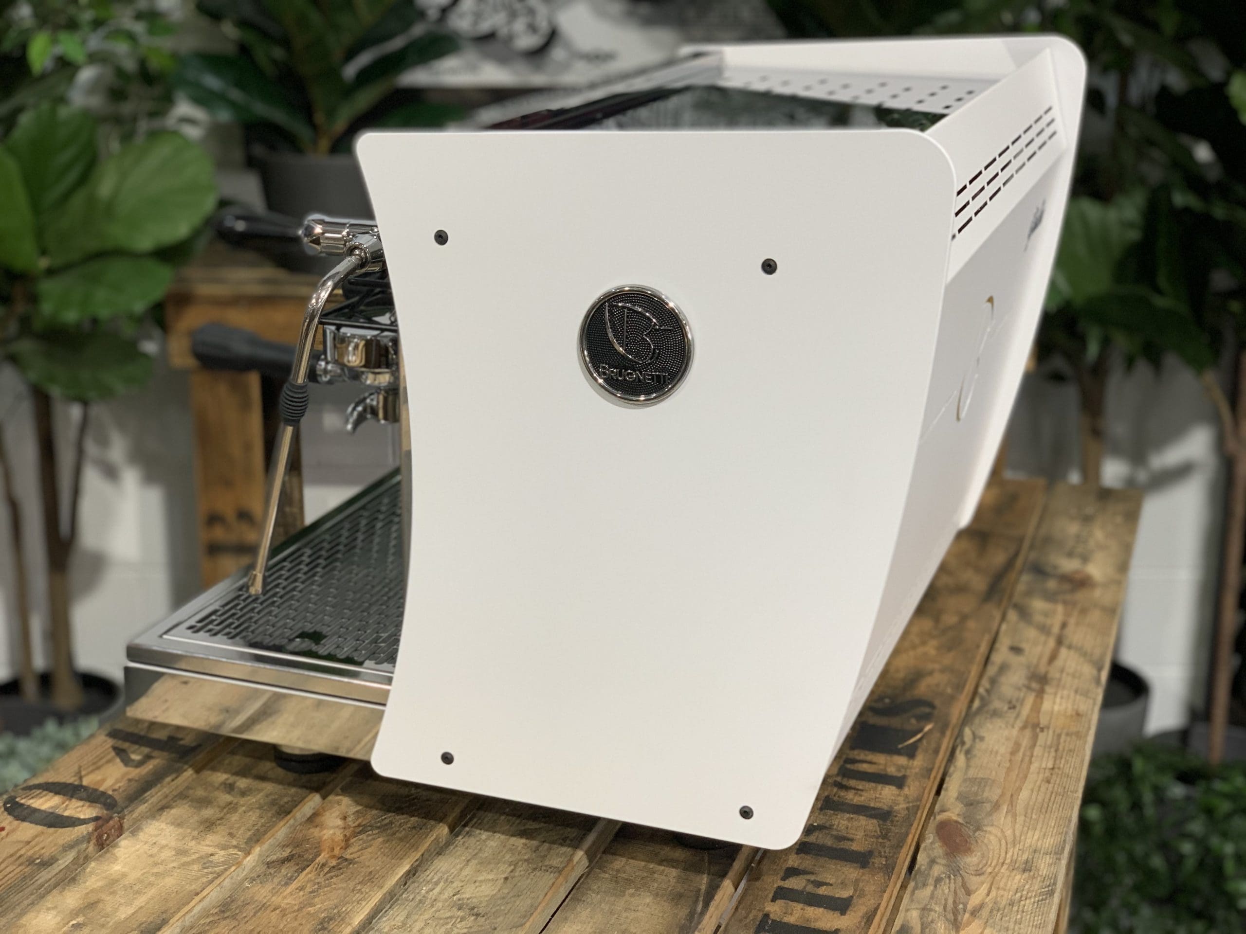 Brugnetti Guilia Manufactum - 2 Group Commercial Espresso Machine - White