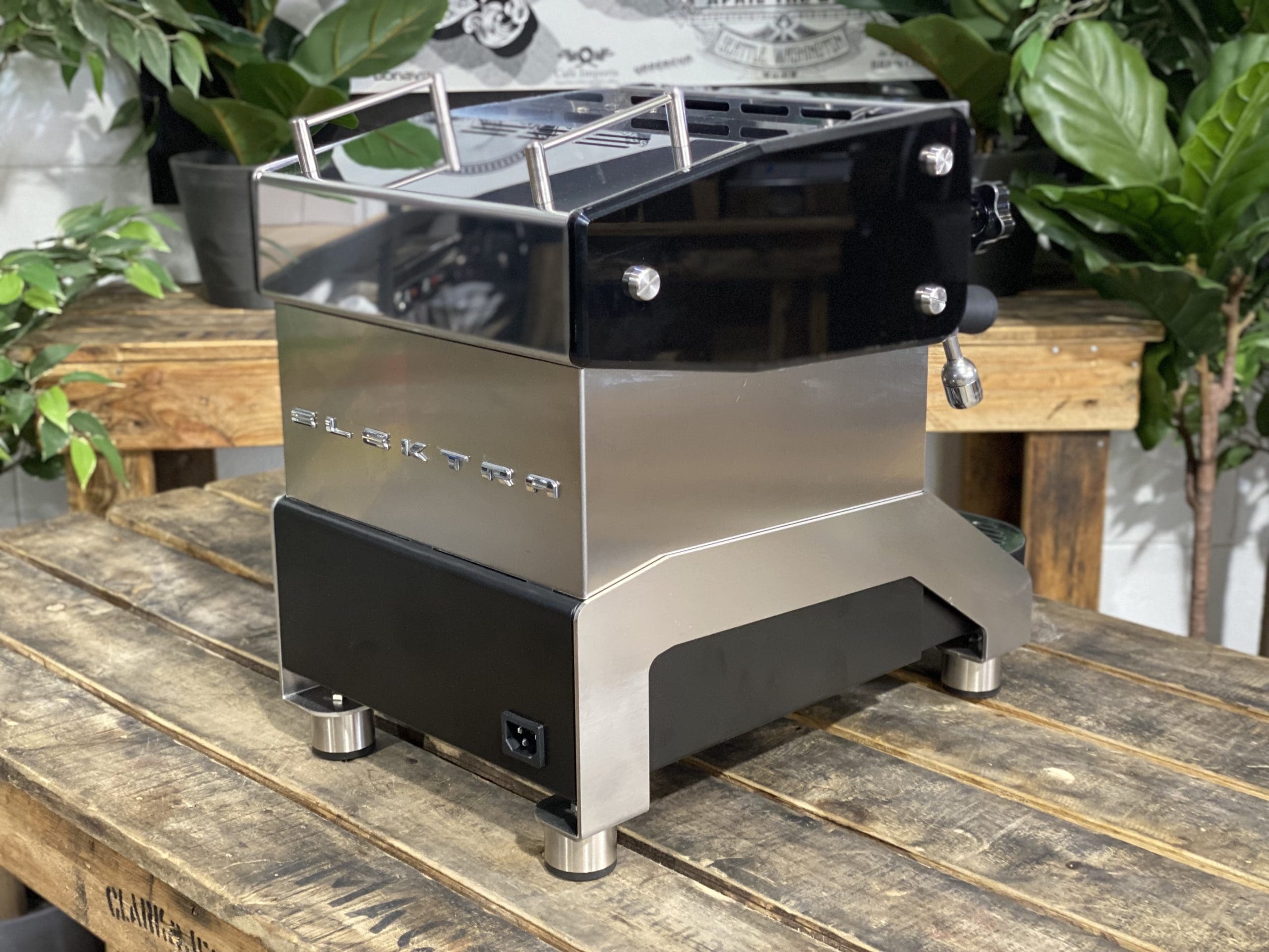 Elektra Mini Verve - 1 Group Commercial Espresso Machine - Black