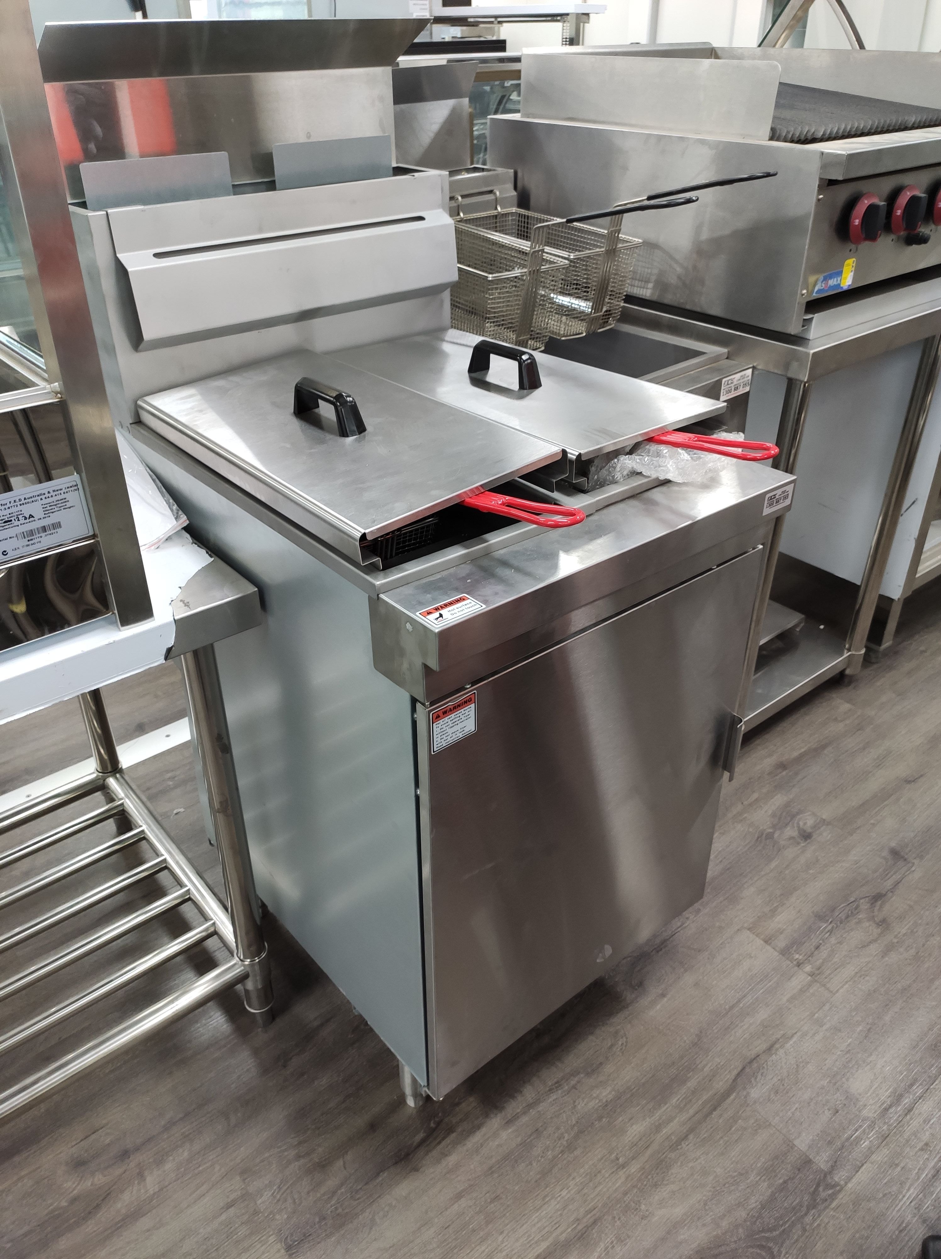 FryMAX RC400E Superfast Tube Fryer - Natural Gas/LPG