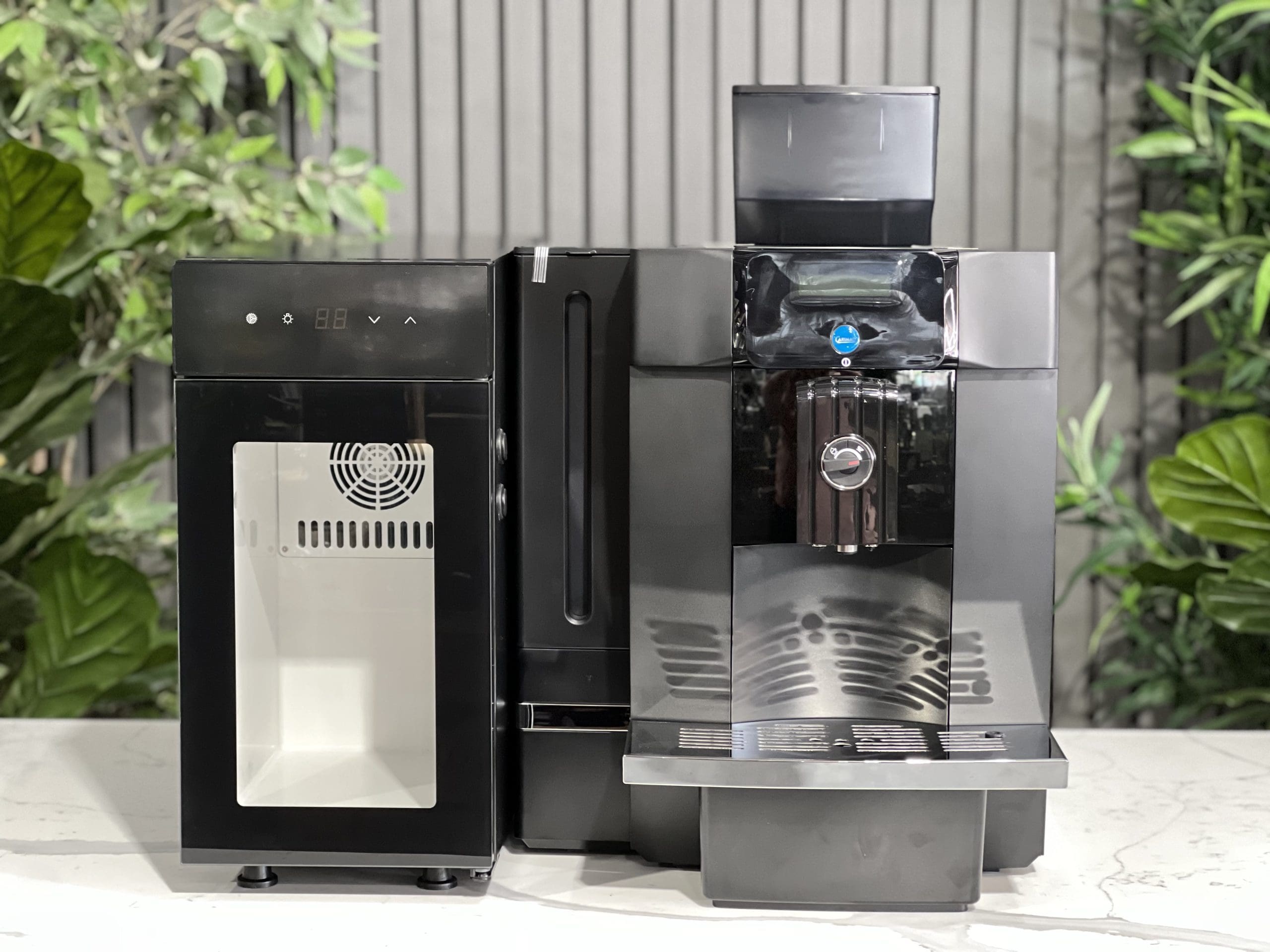 Carimali CA1100 W/ C DGT Fridge - Fully Automatic Coffee Machine - Black