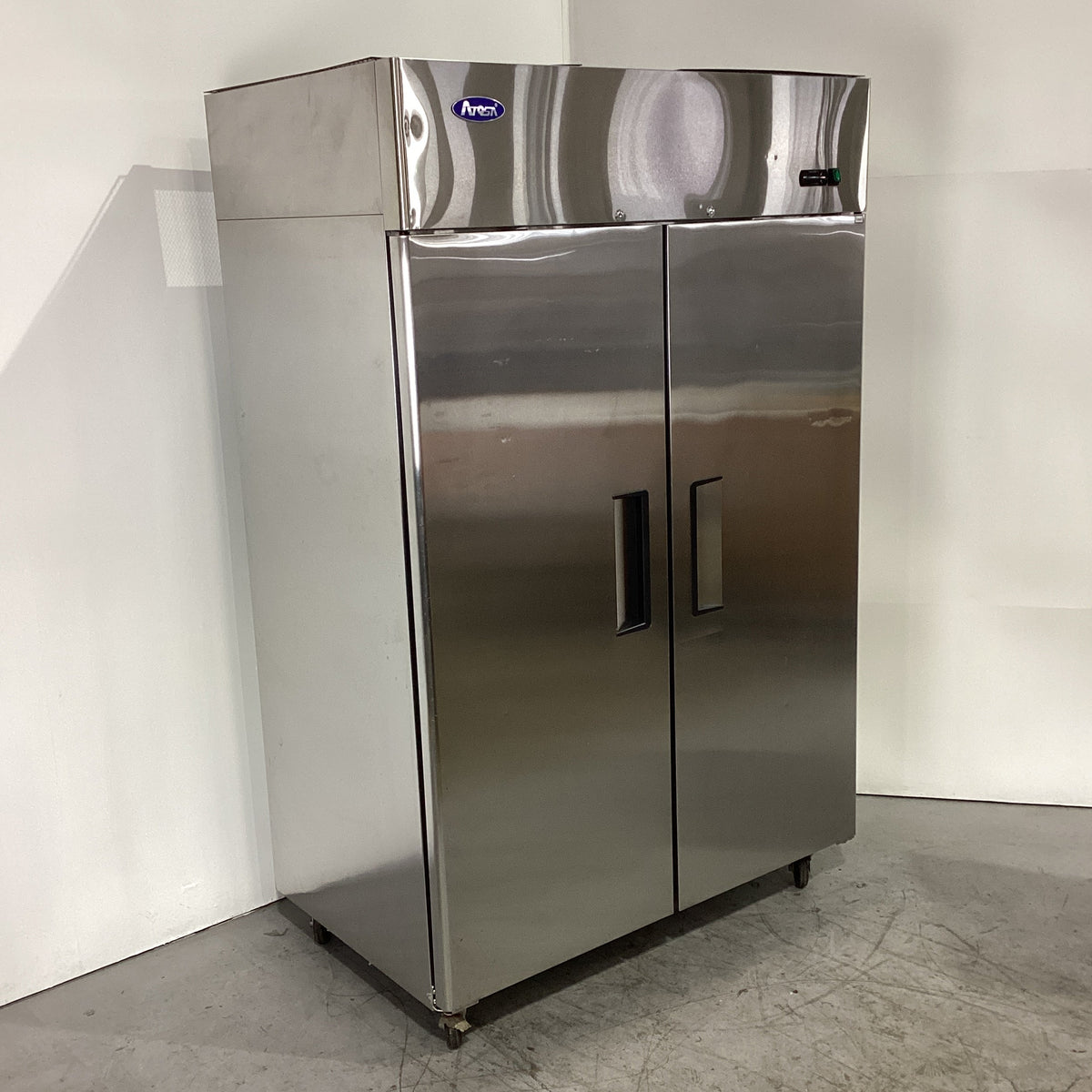 Atosa MBF8002GR Upright Freezer - 879680