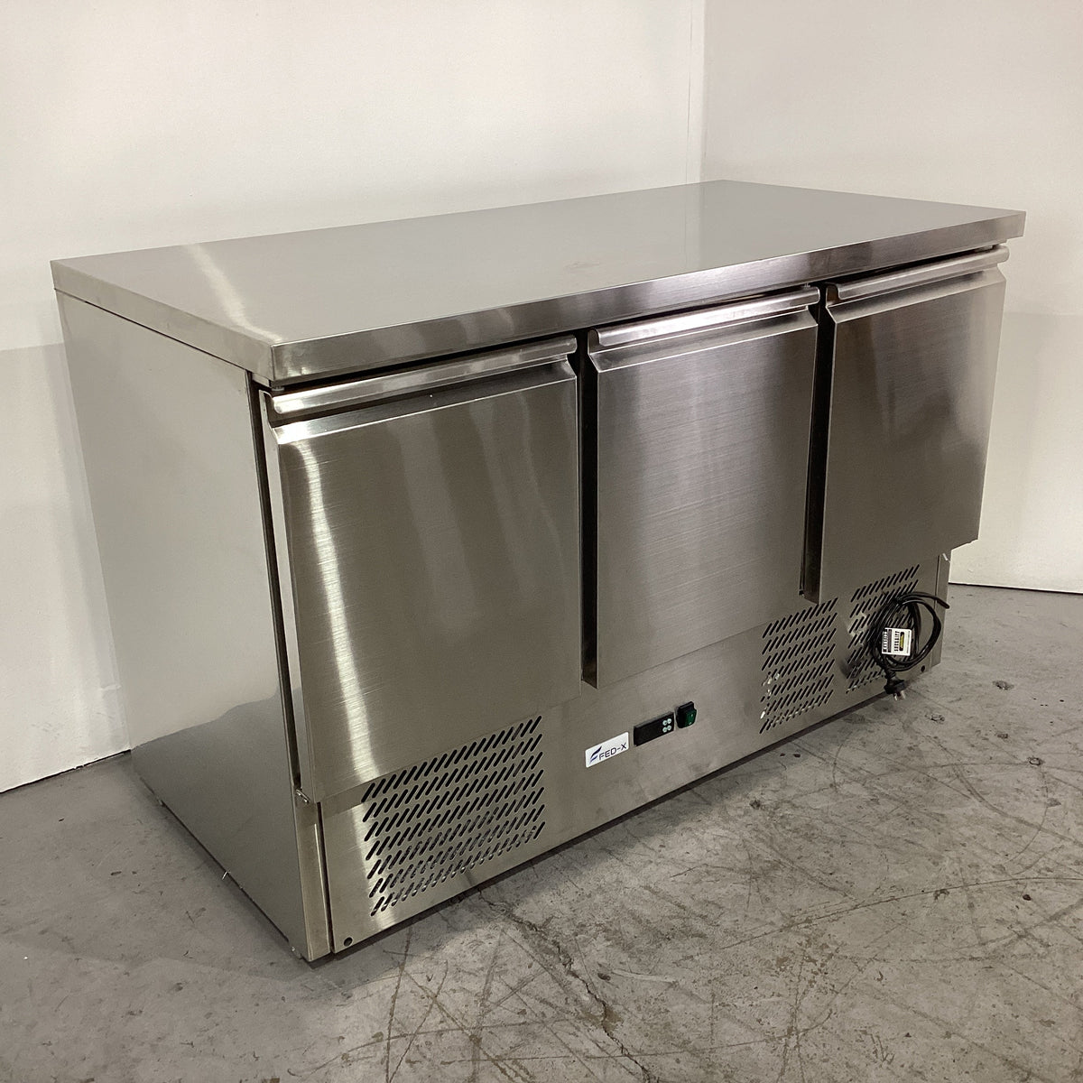 FED-X XGNS1300B Compact Workbench Fridge - 926858