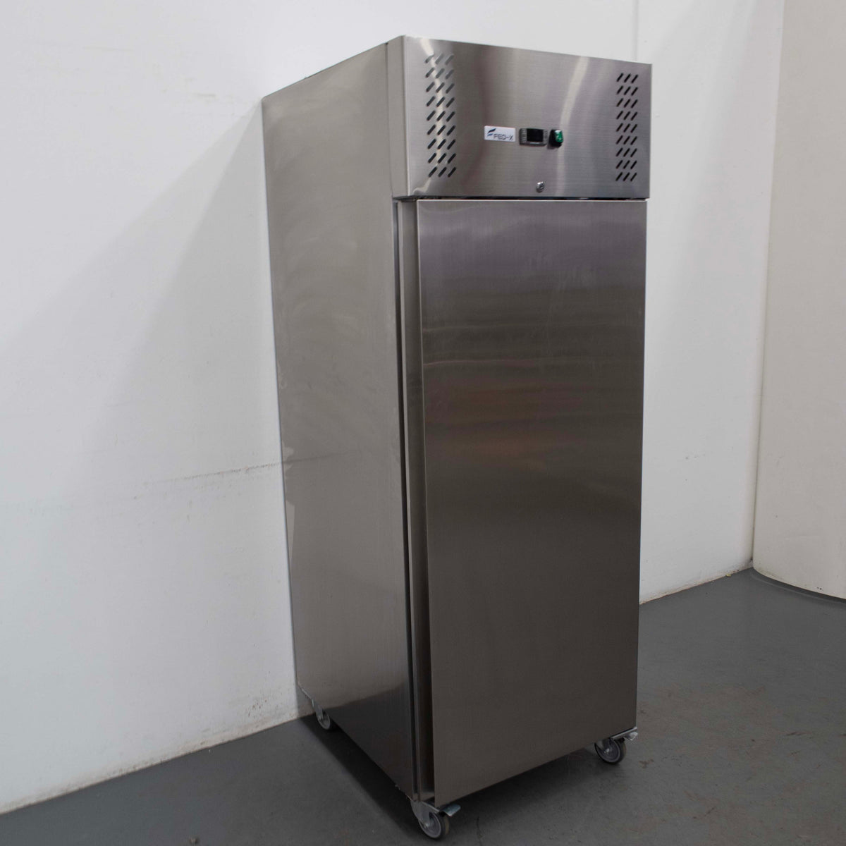 FED-X XURC650SFV Upright Fridge - 927110
