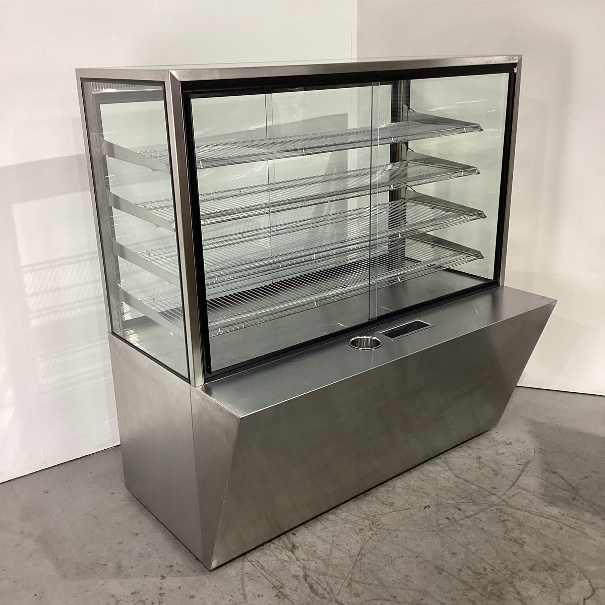 Festive BA15 Ambient Display Cabinet - 859792