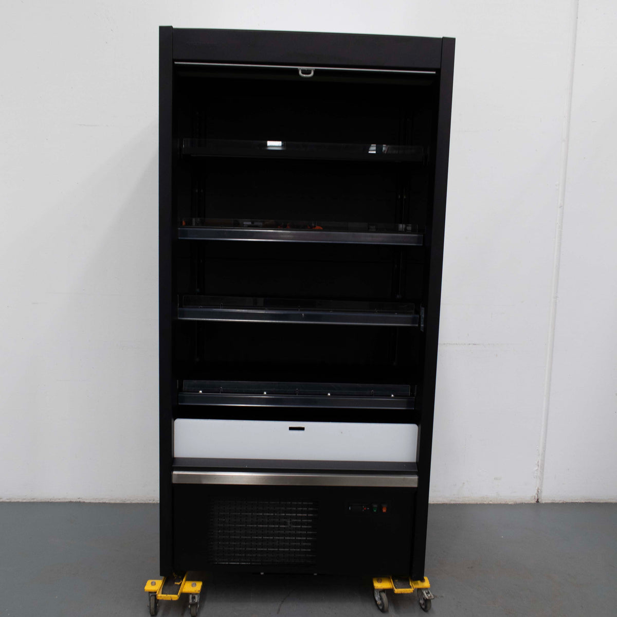 Hussmann H1TMS-10-1ISCB0U IS/BLK OS Deli Reach In - 902953