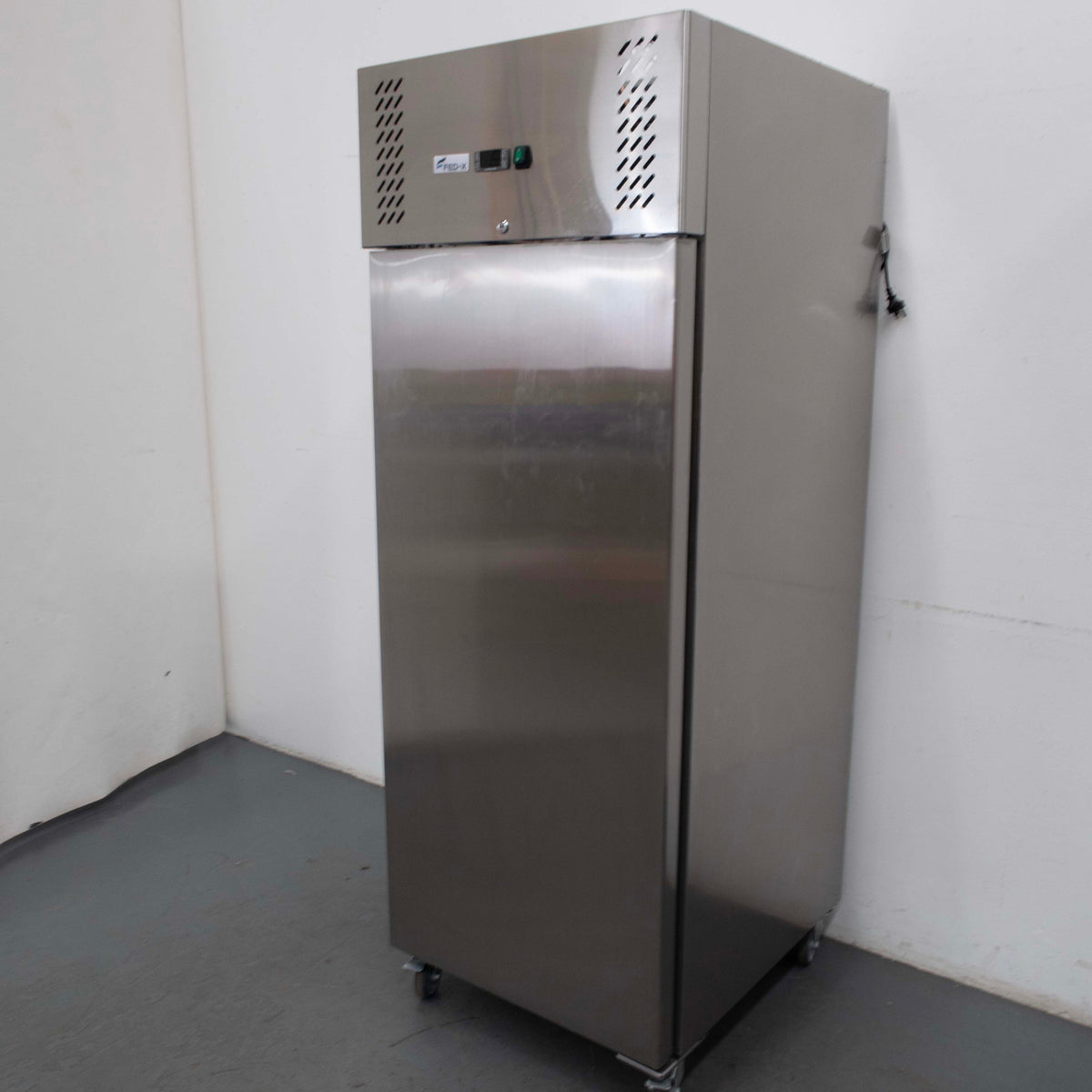 FED-X XURC650SFV Upright Fridge - 927110
