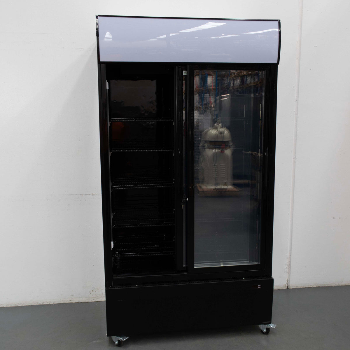 Thermaster LG-1000SDBP Upright Drink Fridge - 943447