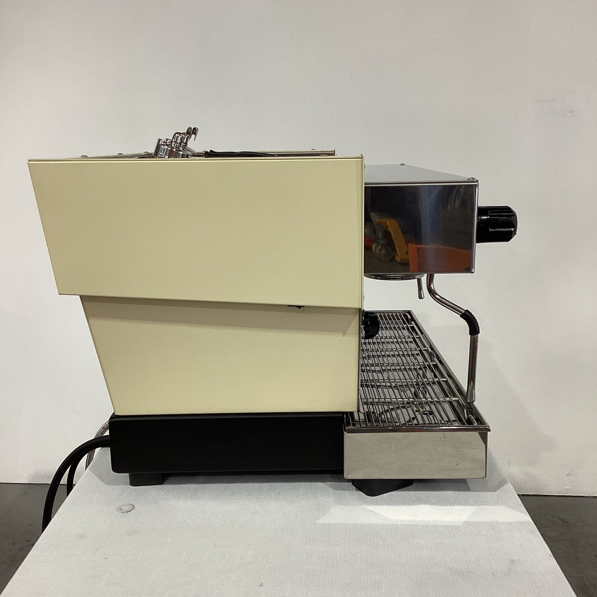 La Marzocco Linea LC-S 2AV AW Coffee Machine - 901747