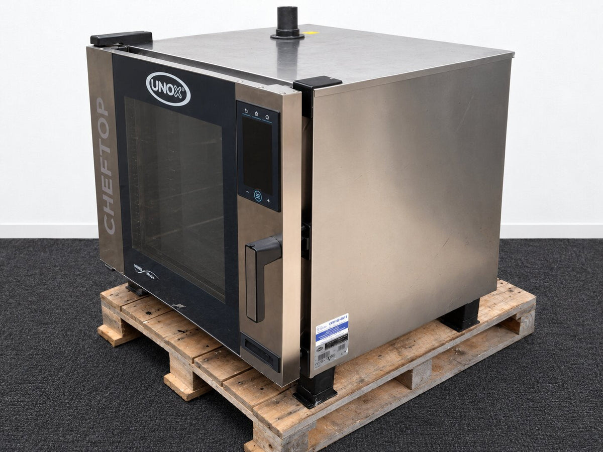 Unox XEVC-0711-EPRM Combi Oven - 871476