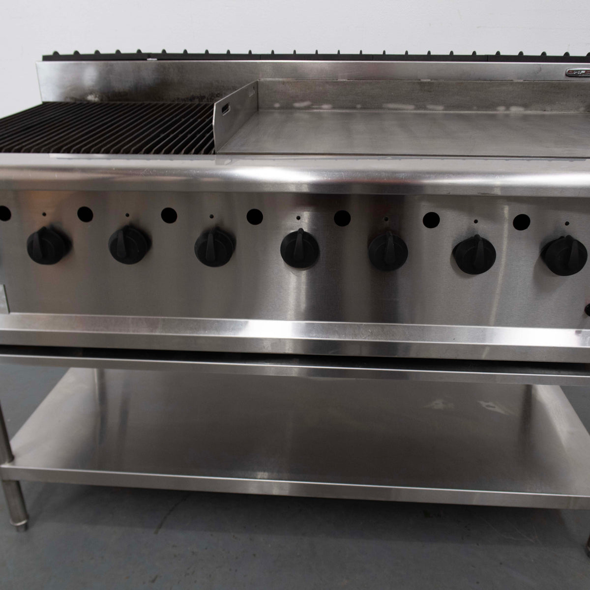 CFEW RCGD09-88H BBQ 9 Burner with hotplate - 830637