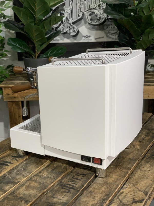 Izzo Alex Duetto IV PLUS White - 1 Group Commercial Espresso Machine - Timber