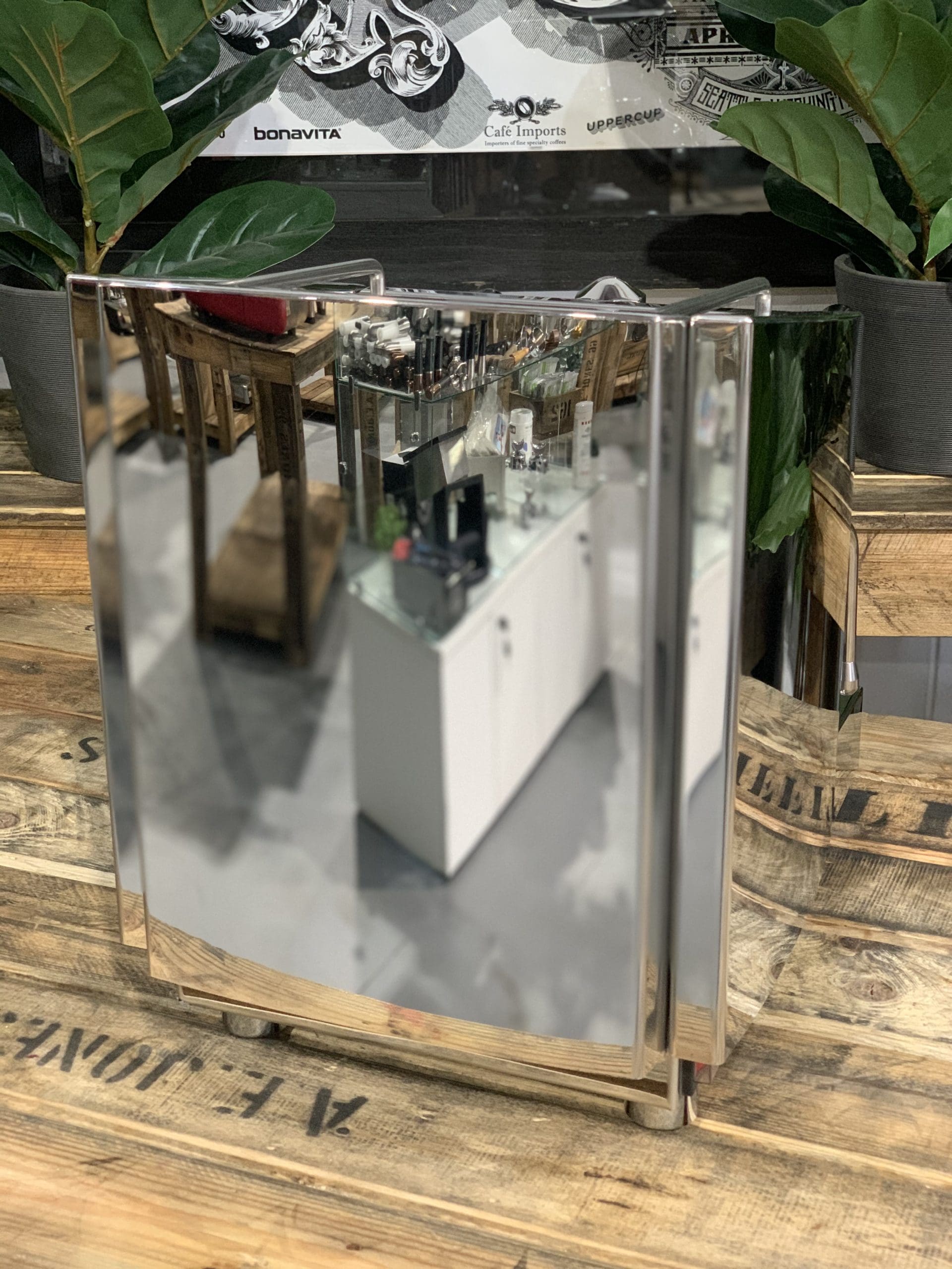 Izzo Vivi PID with Flick Taps - 1 Group Commercial Espresso Machine