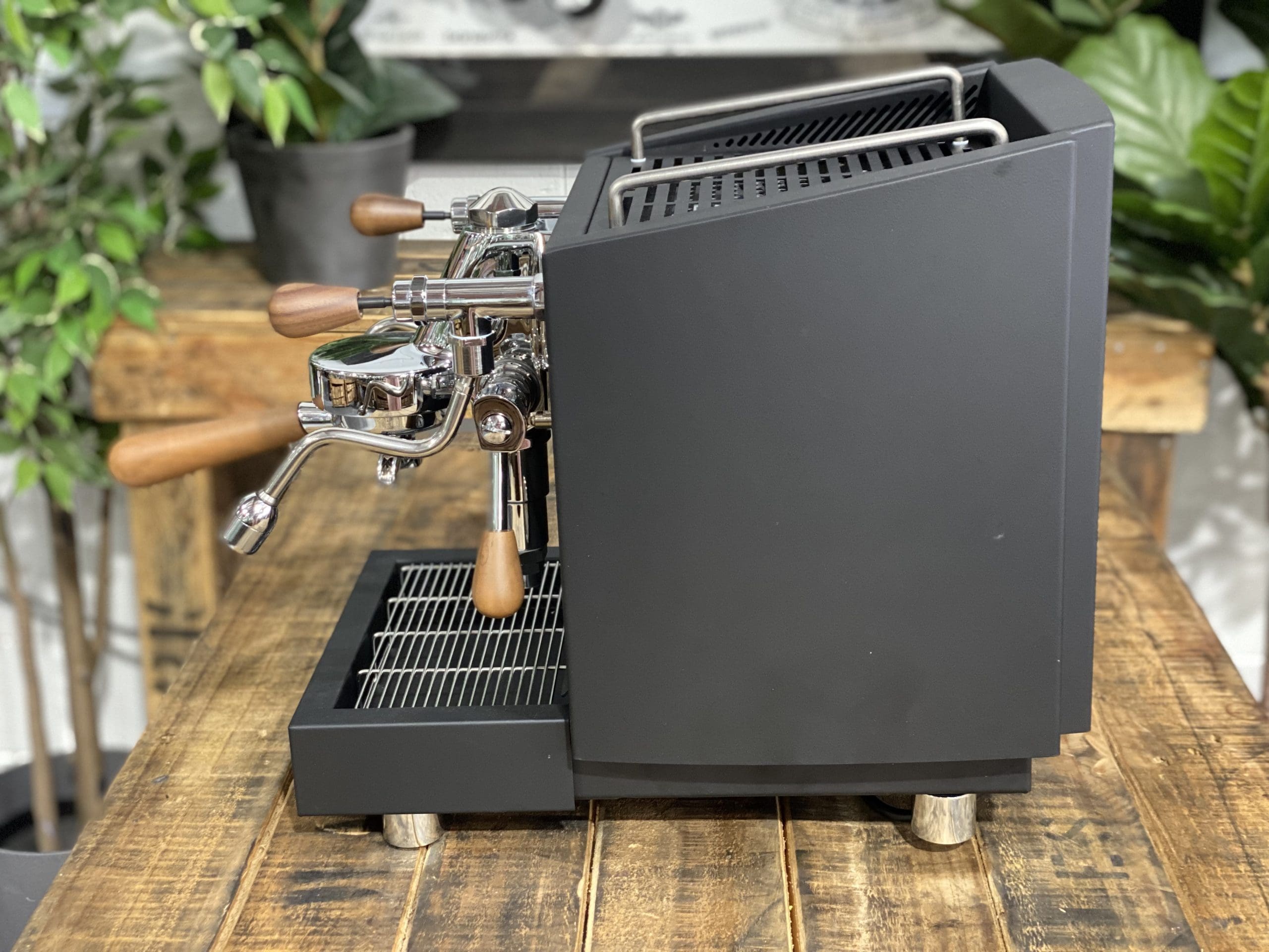 Izzo Vivi Duetto Dual Boiler Black - 1 Group Commercial Espresso Machine - Timber
