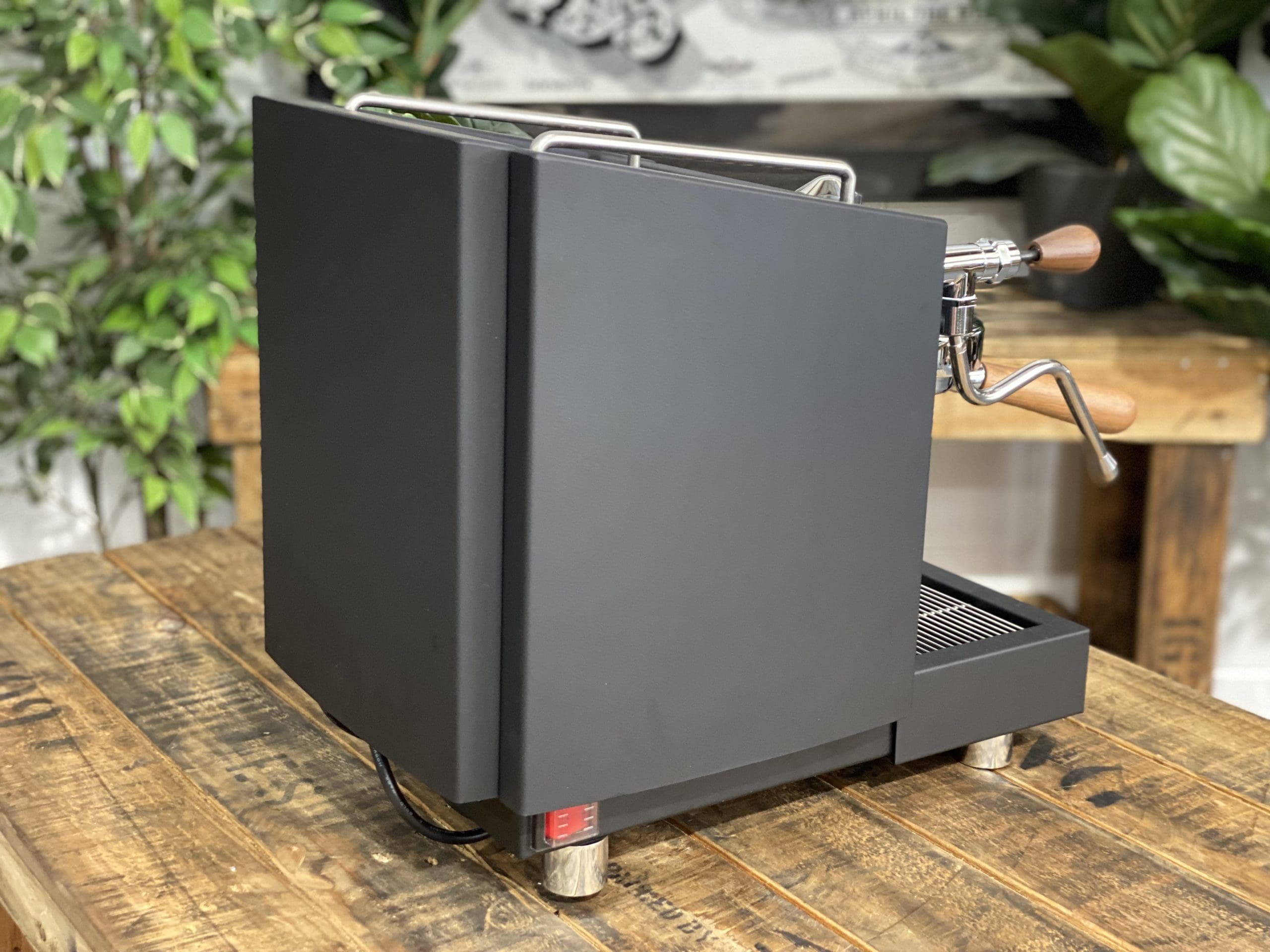 Izzo Vivi Duetto Dual Boiler Black - 1 Group Commercial Espresso Machine - Timber