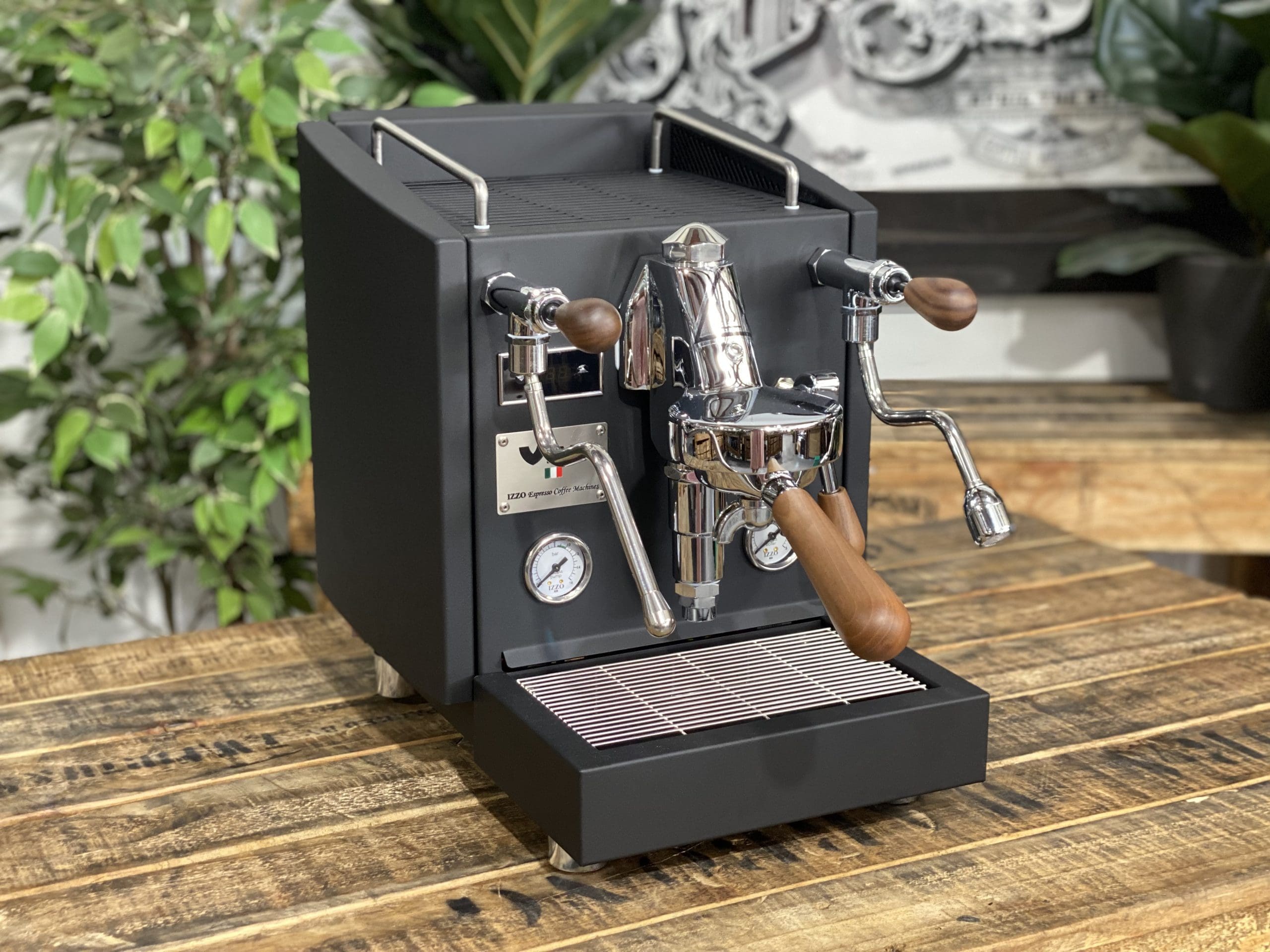 Izzo Vivi Duetto Dual Boiler Black - 1 Group Commercial Espresso Machine - Timber