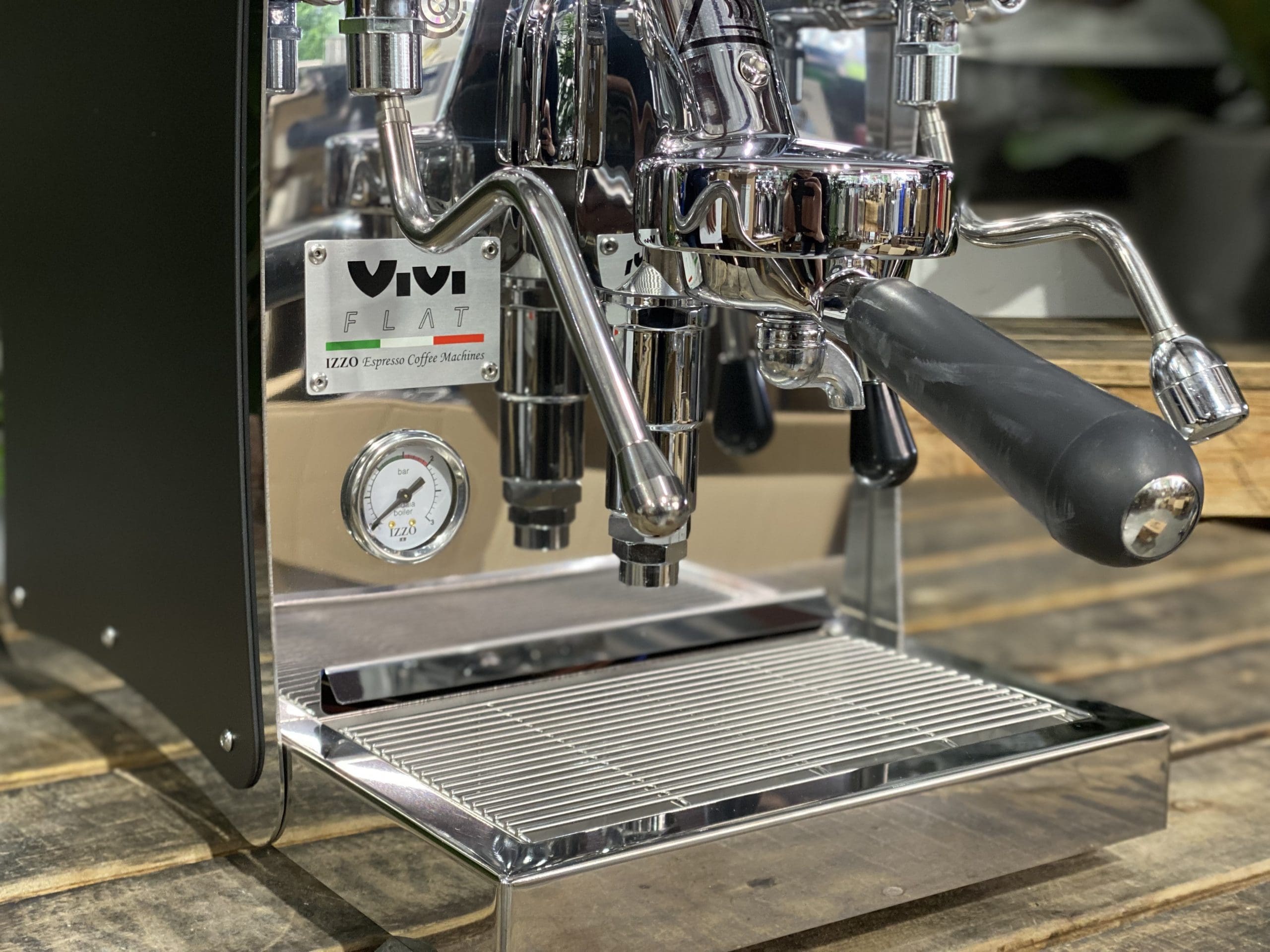 Izzo Vivi Flat - 1 Group Commercial Espresso Machine - Black