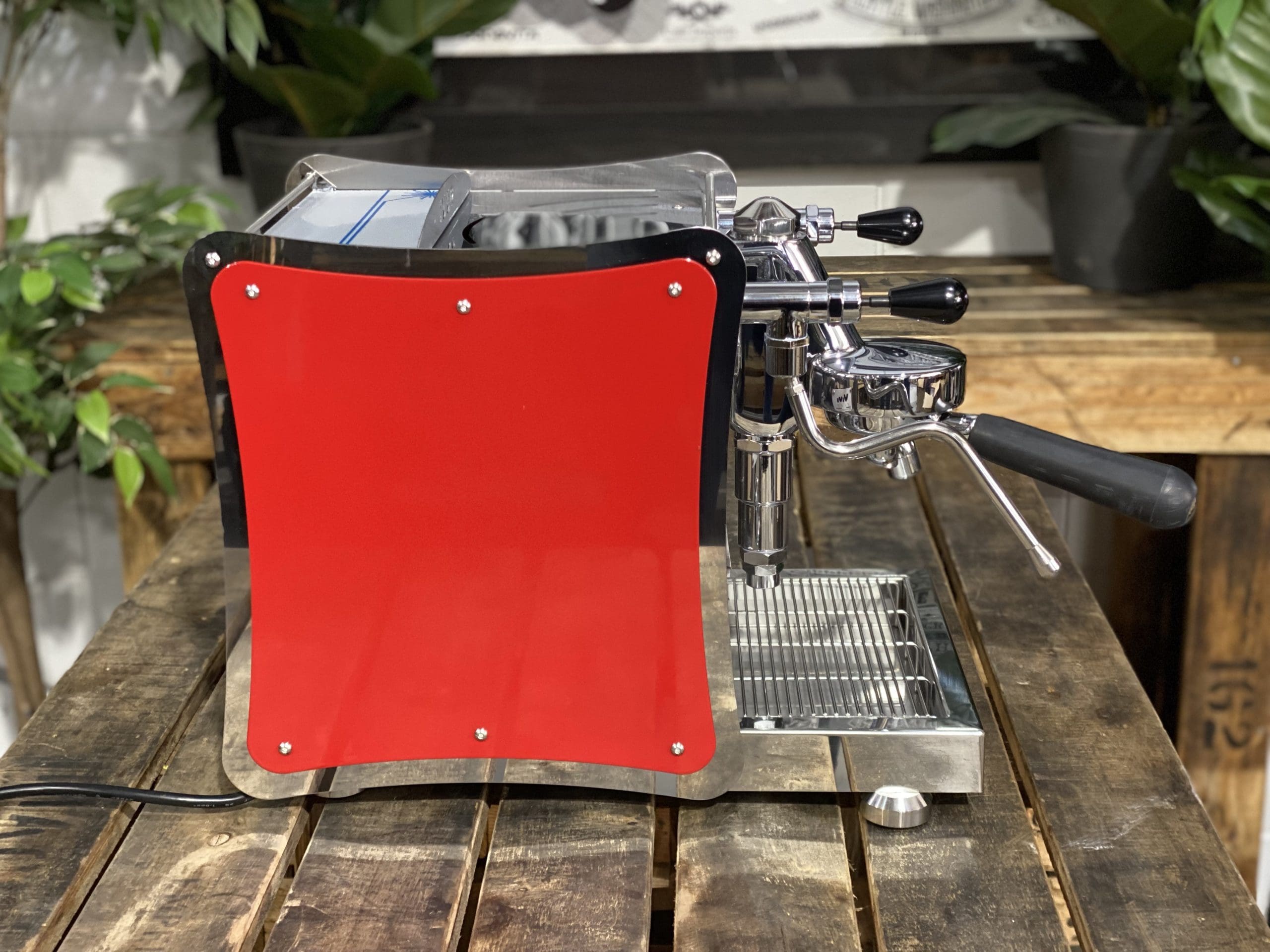 Izzo Vivi Flat - 1 Group Commercial Espresso Machine - Red