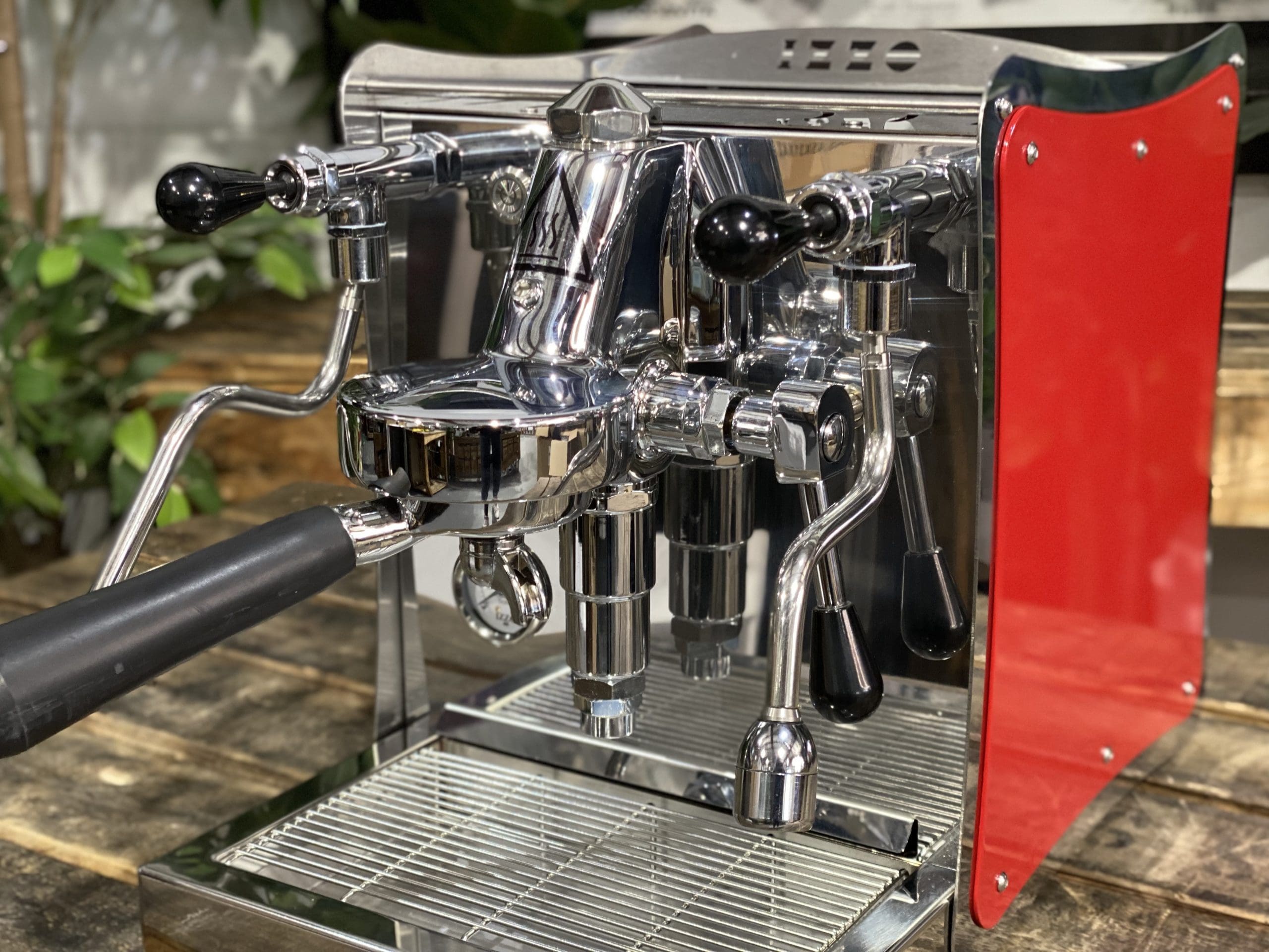 Izzo Vivi Flat - 1 Group Commercial Espresso Machine - Red