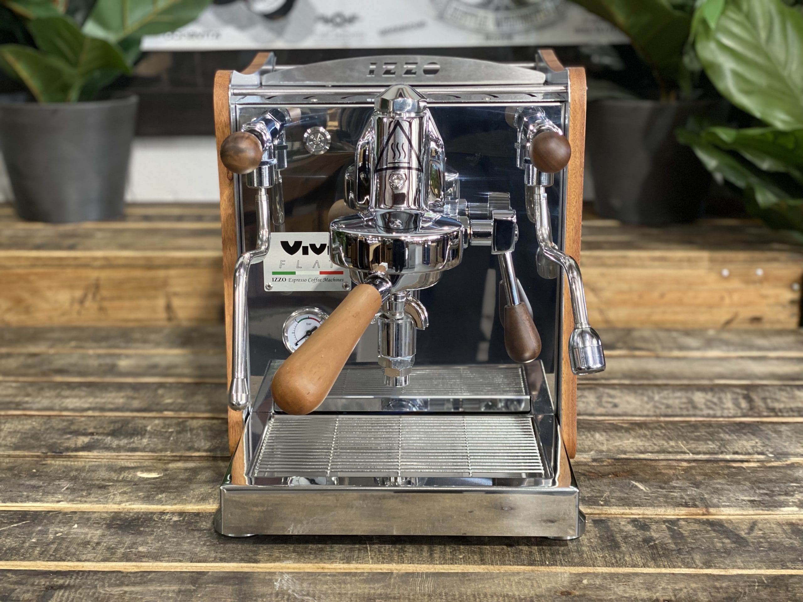 Izzo Vivi Flat Trim - 1 Group Commercial Espresso Machine - Timber