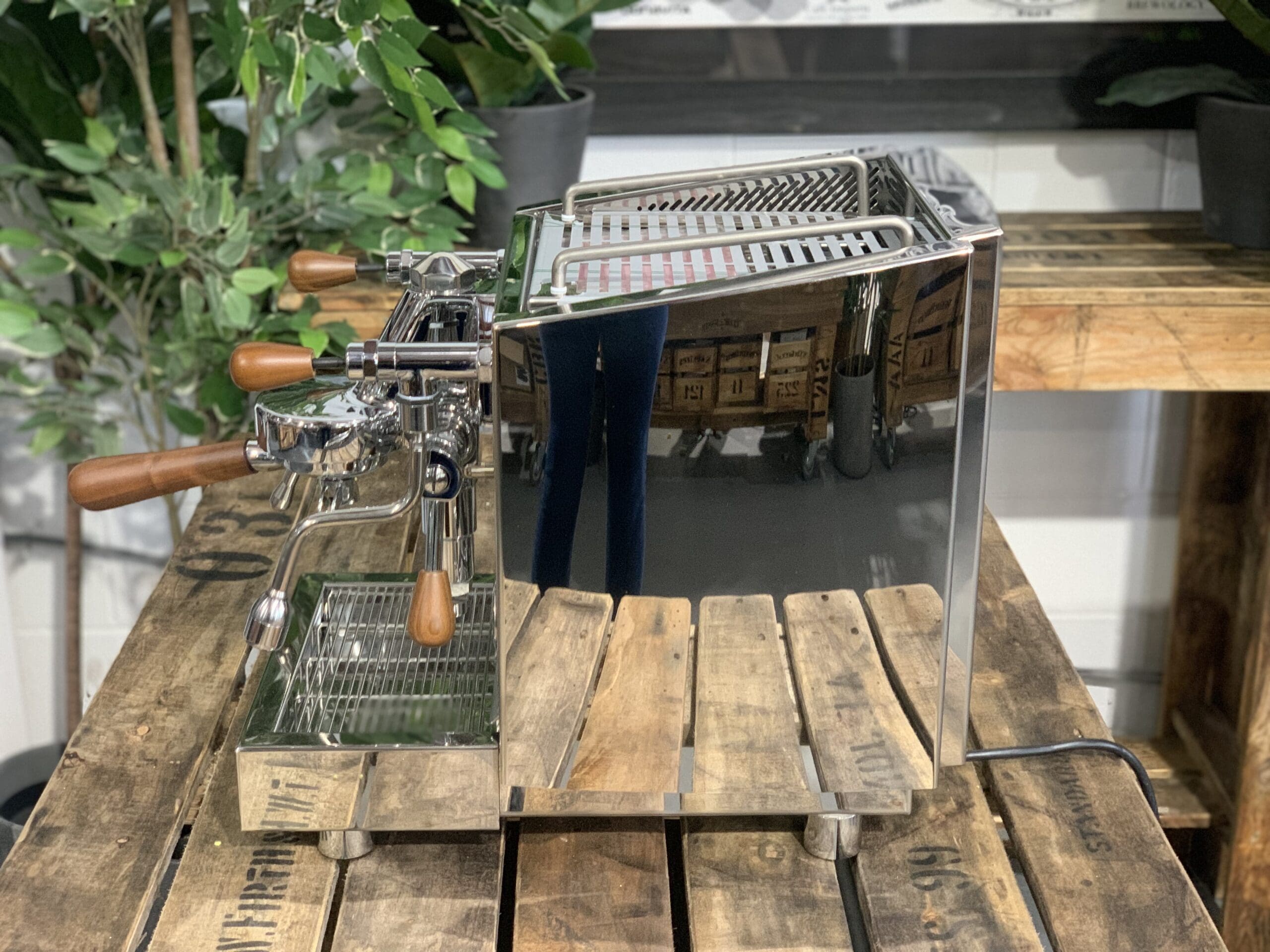 Izzo Vivi PID Flick Taps Stainless With Kit - 1 Group Commercial Espresso Machine - Timber