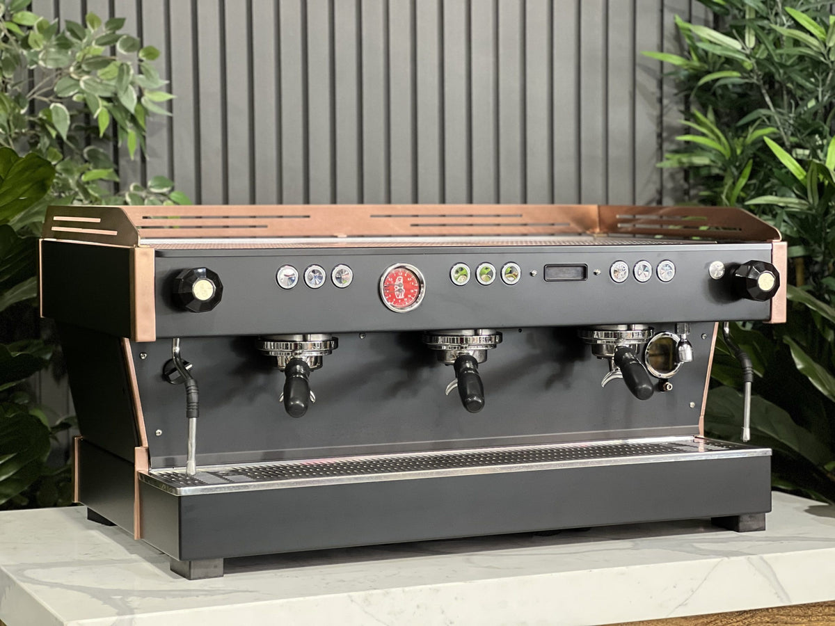 La Marzocco Linea PB - - 3 Group Commercial Espresso Machine - Commercial