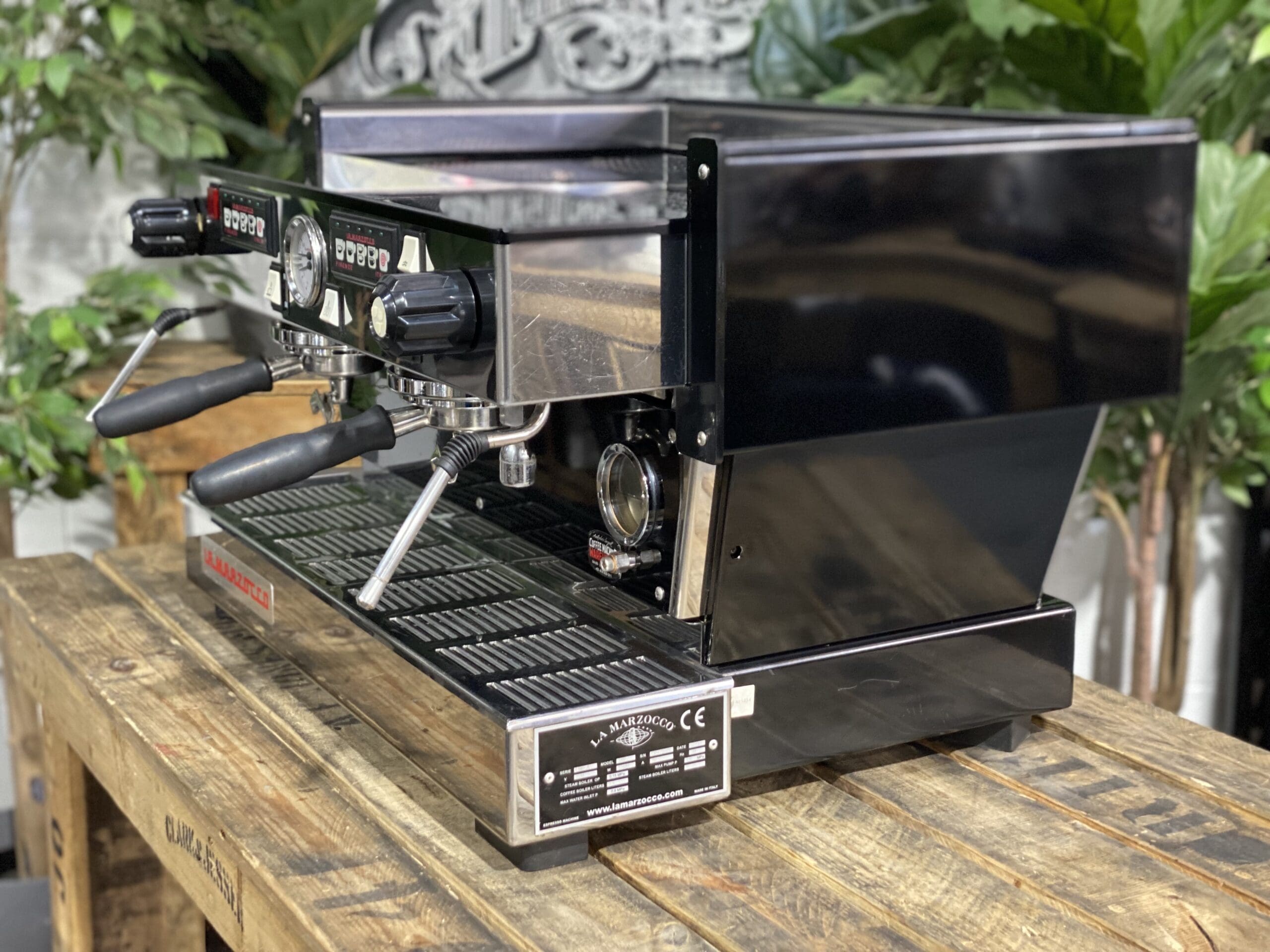 La Marzocco Linea Classic - 2 Group Commercial Espresso Machine - Black