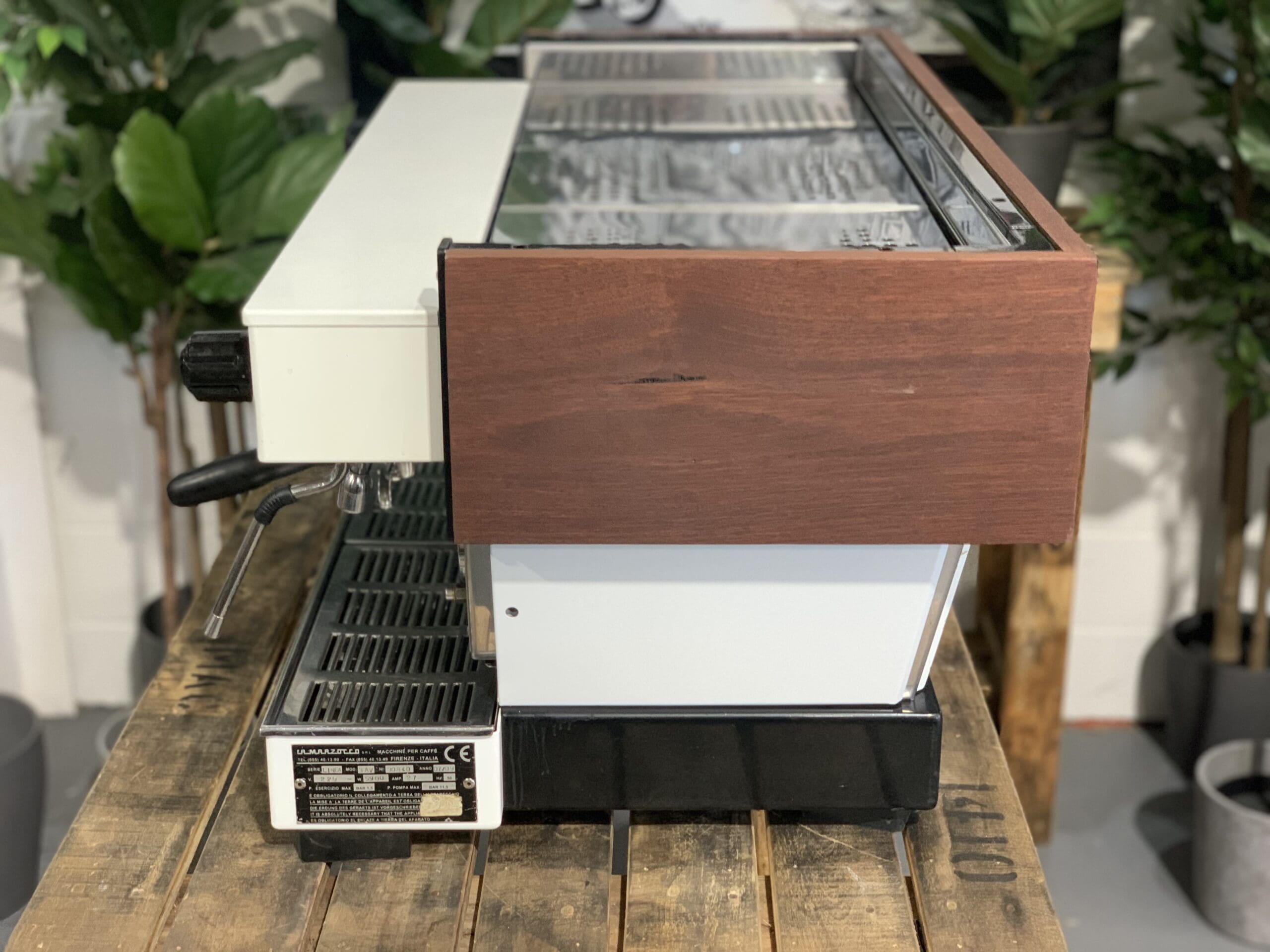 La Marzocco Linea Classic Chrono Touch Pads Wood - 3 Group Commercial Espresso Machine - White