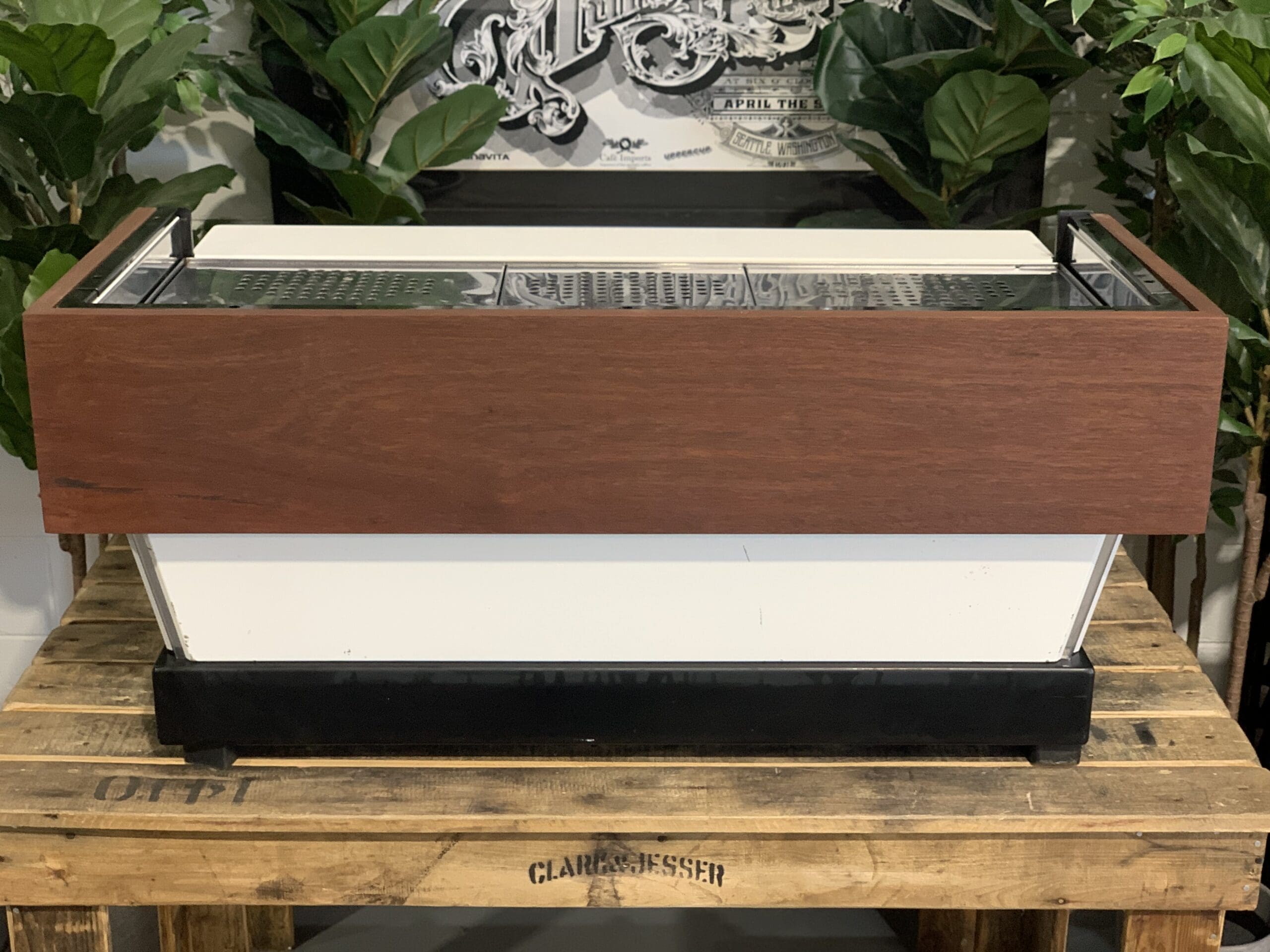 La Marzocco Linea Classic Chrono Touch Pads Wood - 3 Group Commercial Espresso Machine - White