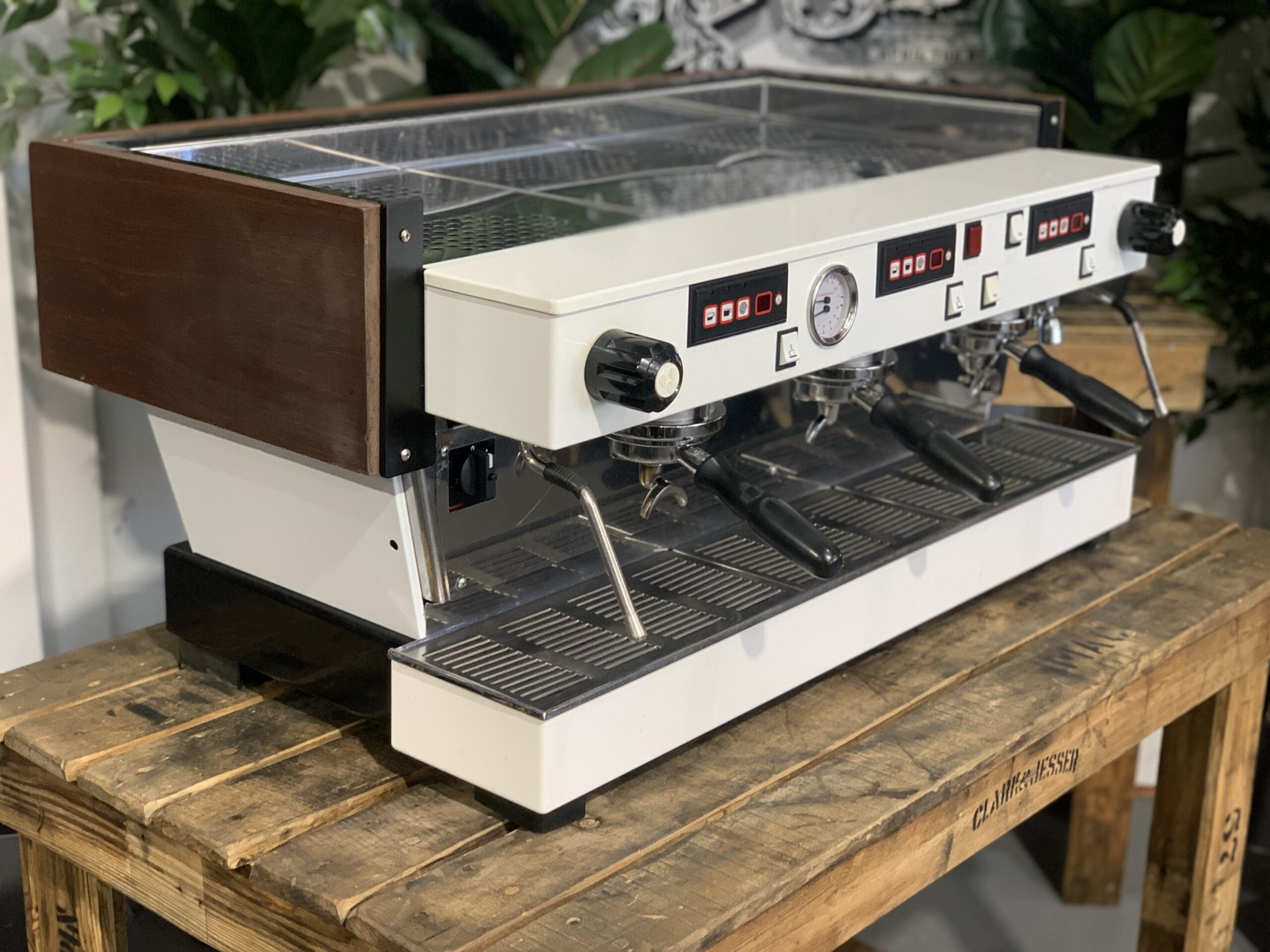 La Marzocco Linea Classic Chrono Touch Pads Wood - 3 Group Commercial Espresso Machine - White