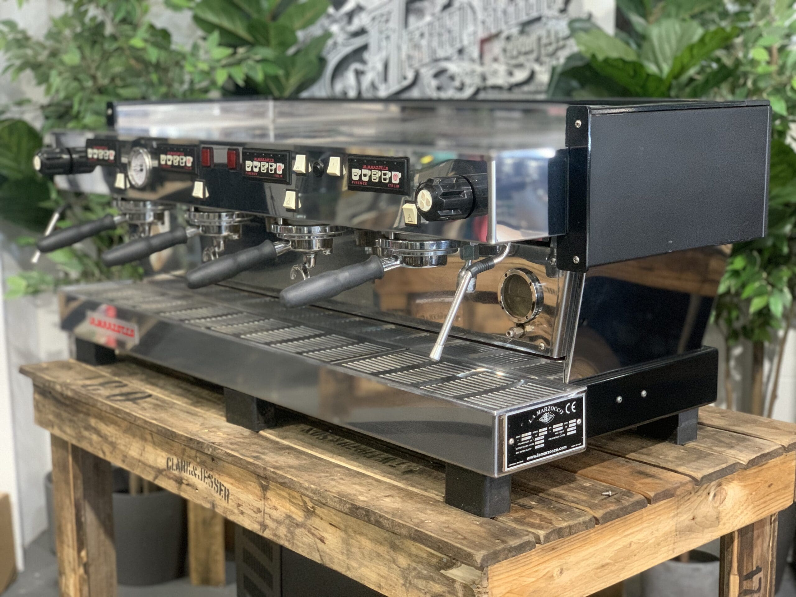 La Marzocco Linea Classic Black & Used - 4 Group Commercial Espresso Machine - Stainless