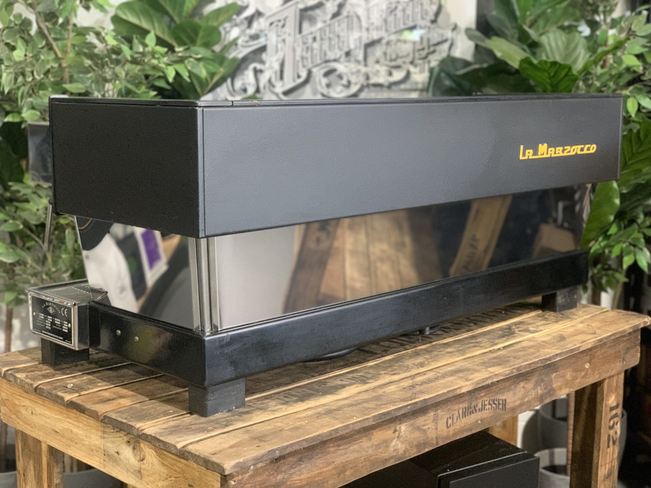 La Marzocco Linea Classic Black & Used - 4 Group Commercial Espresso Machine - Stainless