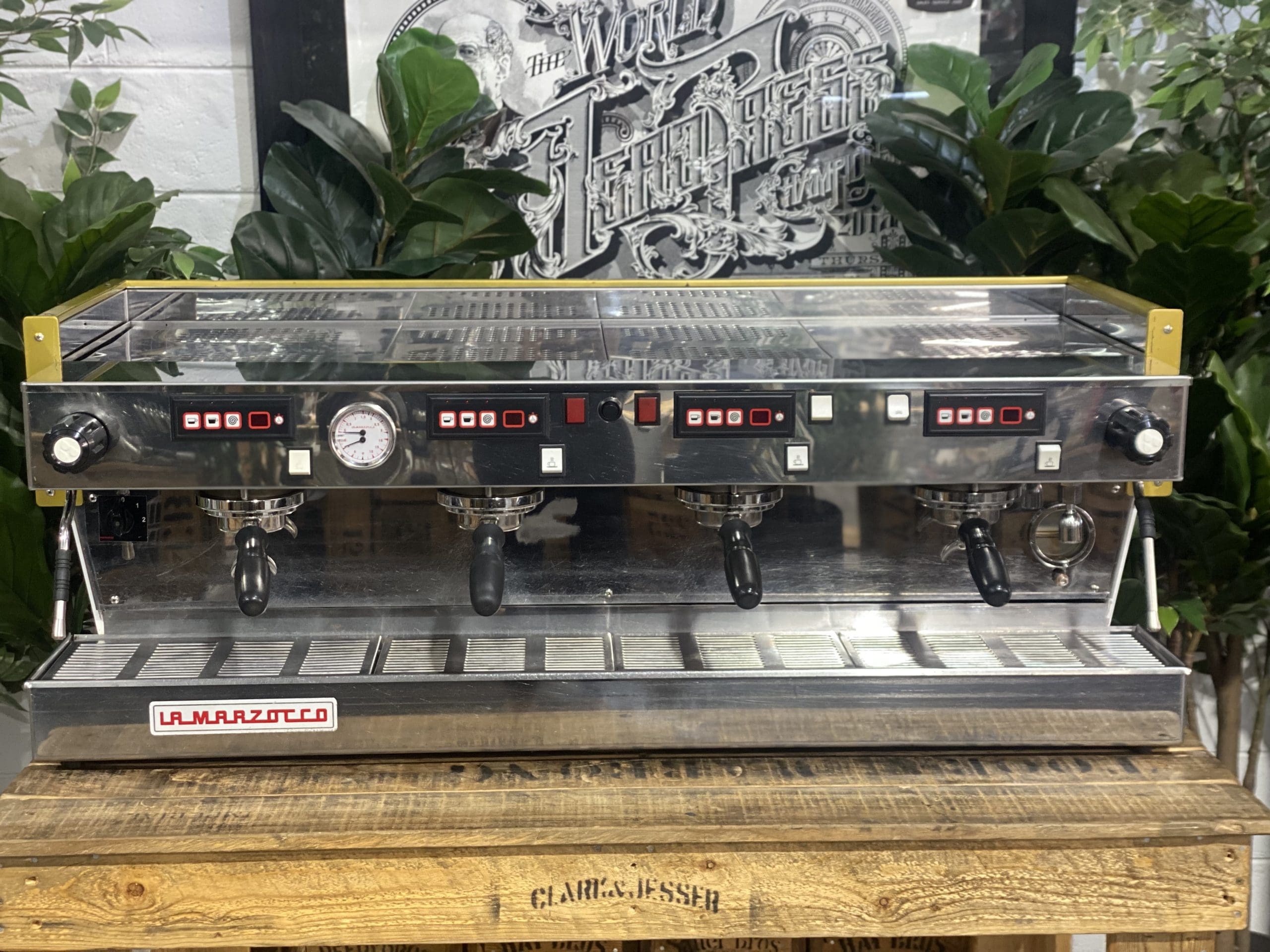 La Marzocco Linea Classic Chrono Touch Pads White - 4 Group Commercial Espresso Machine - Gold
