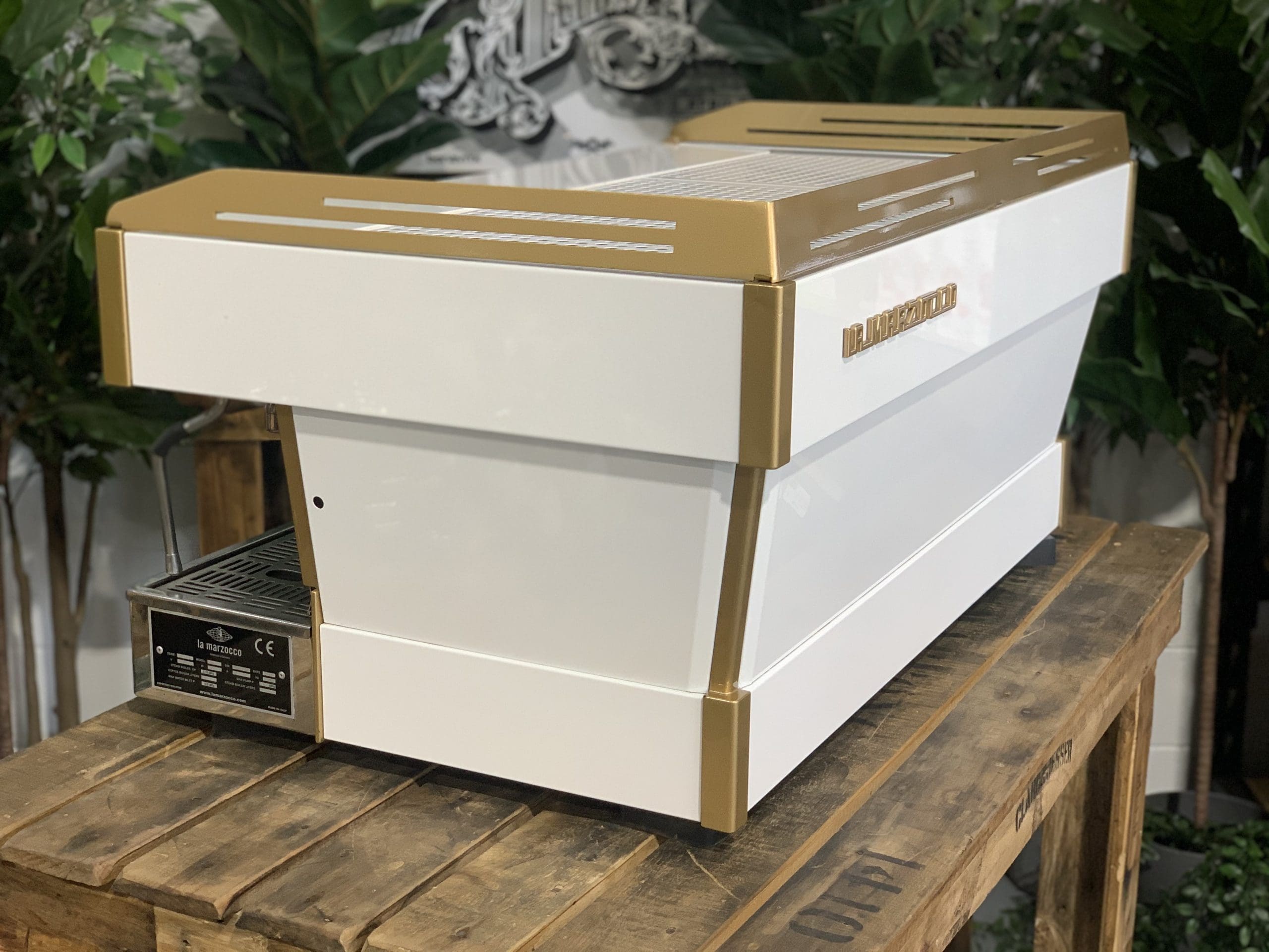 La Marzocco Linea PB White & with Pesado Handles - 3 Group Commercial Espresso Machine - Gold