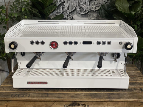 La Marzocco Linea PB 3 Group Full White w Black Rubber Pesado Handles - 18113