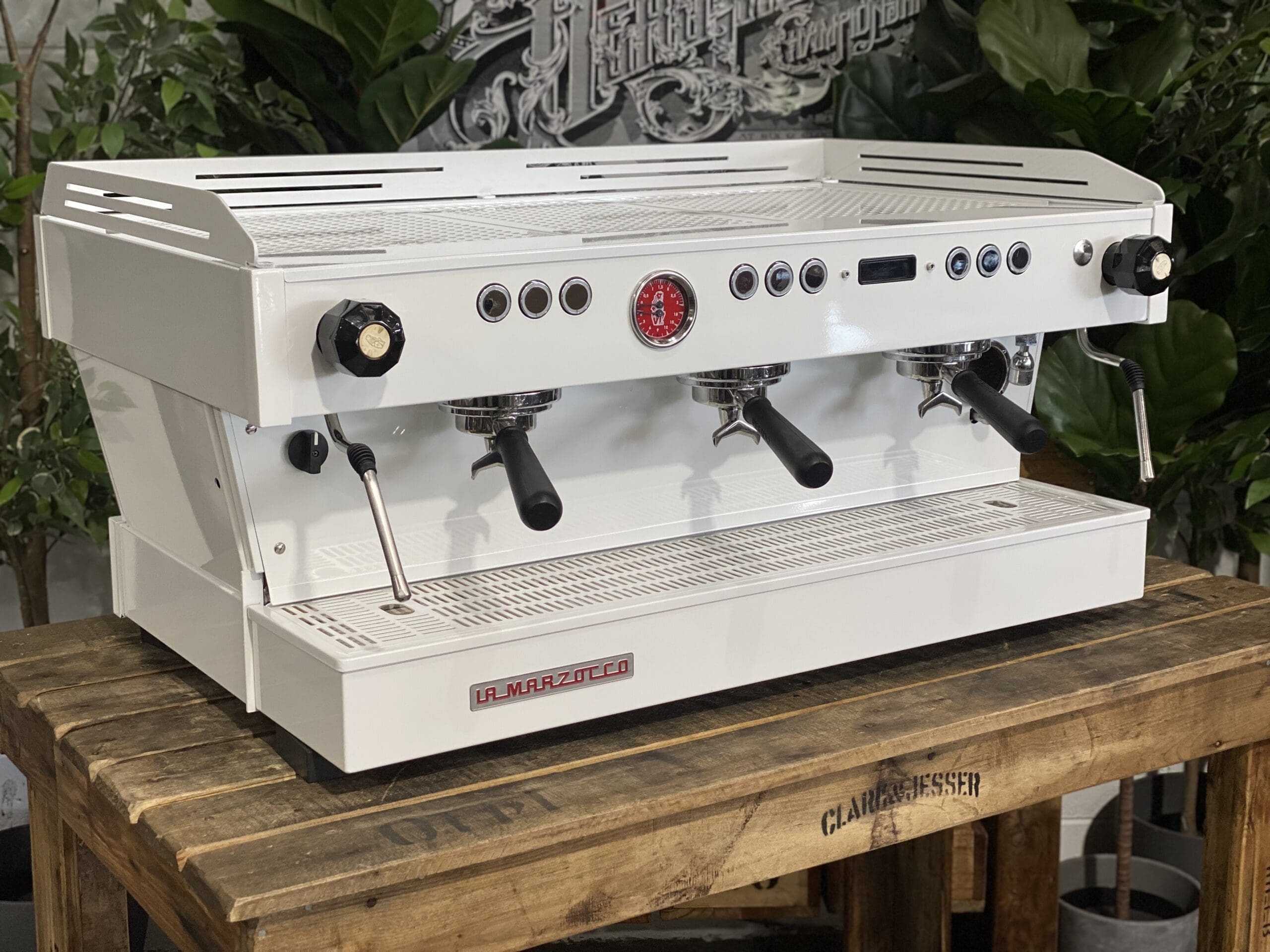 La Marzocco Linea PB 3 Group Full White w Black Rubber Pesado Handles - 18113