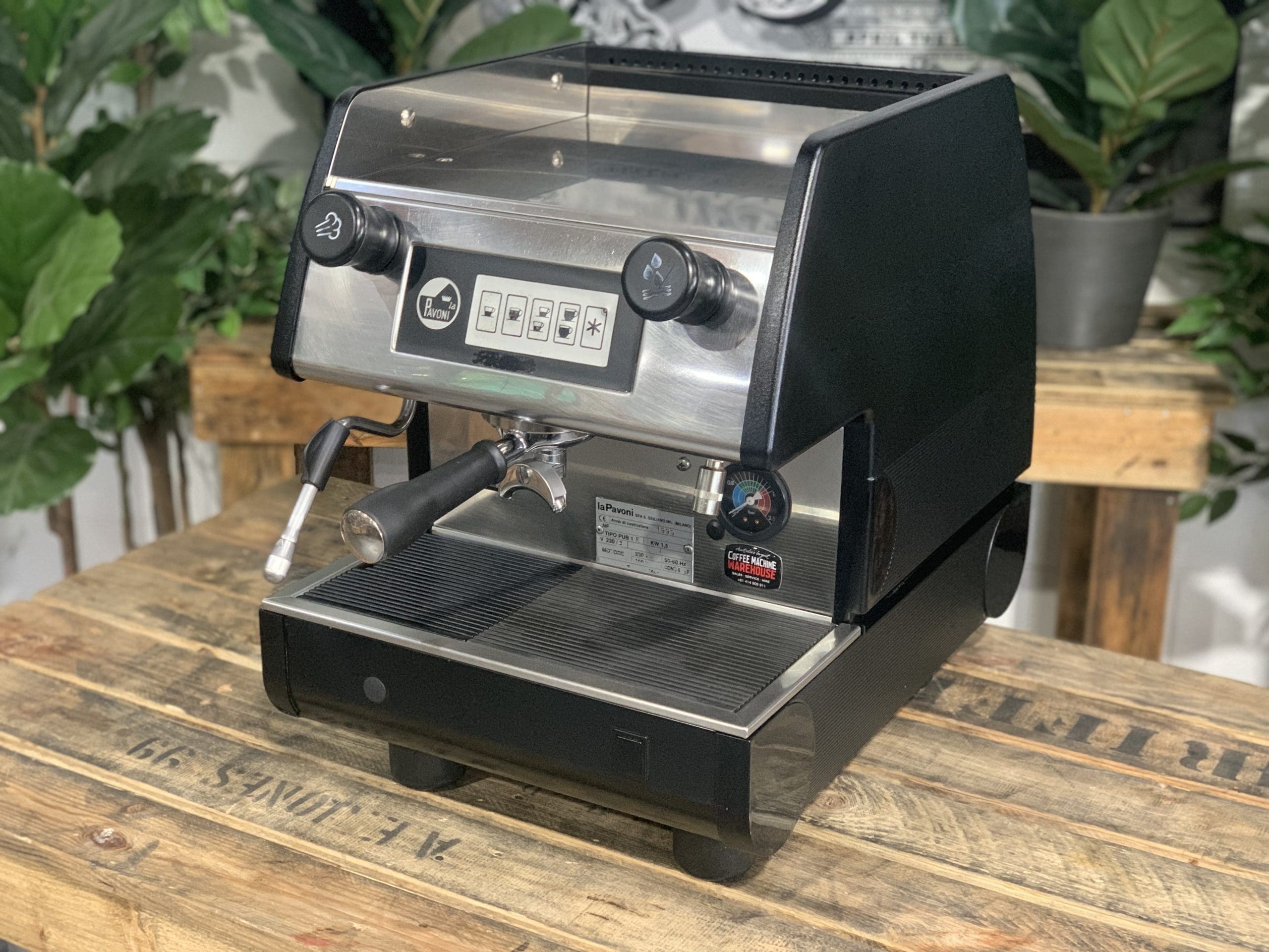 La Pavoni Tipo Pub - 1 Group Commercial Espresso Machine - Black