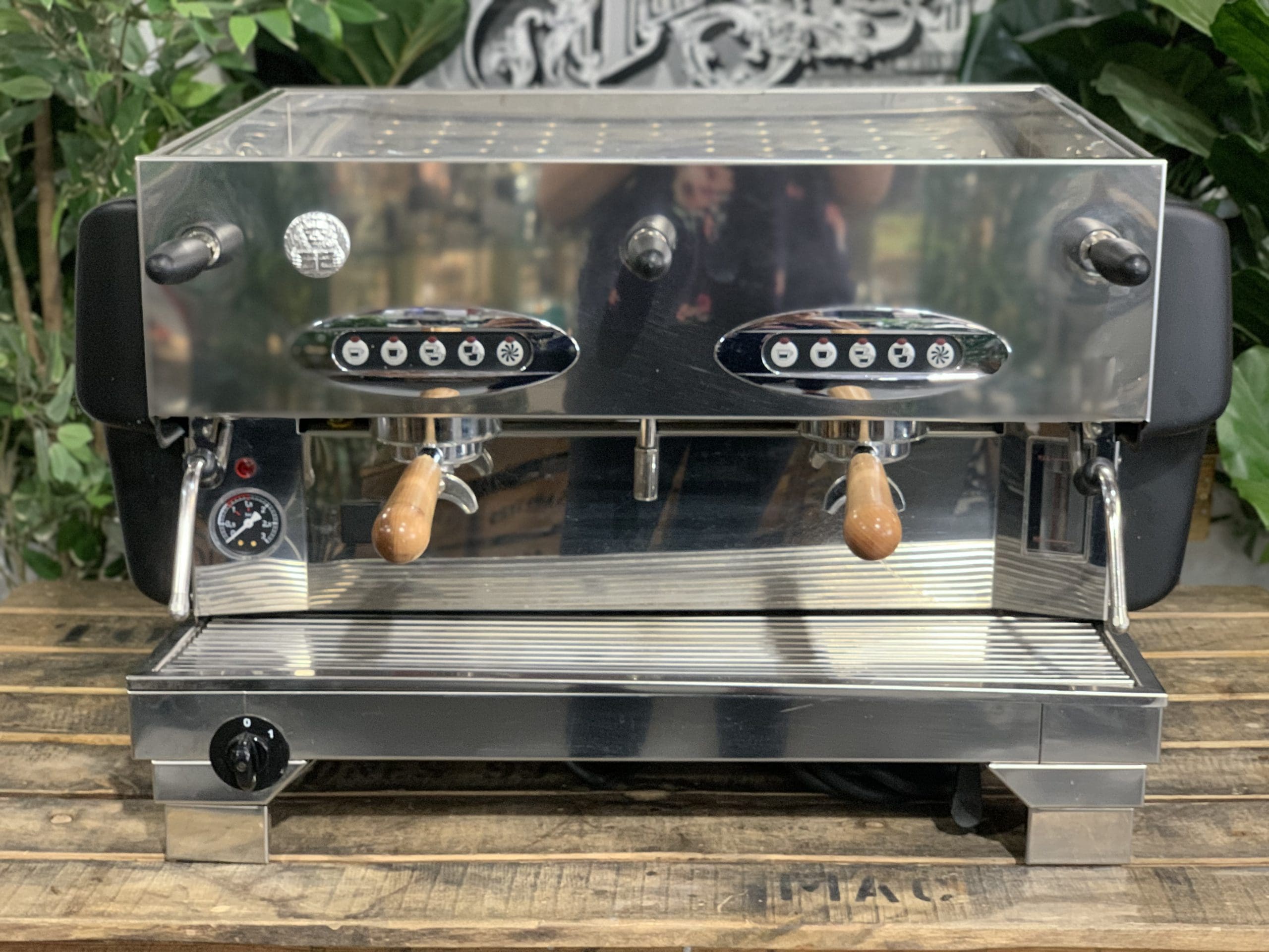 La San Marco 80E Liscea Matte Black - 2 Group Commercial Espresso Machine - Timber