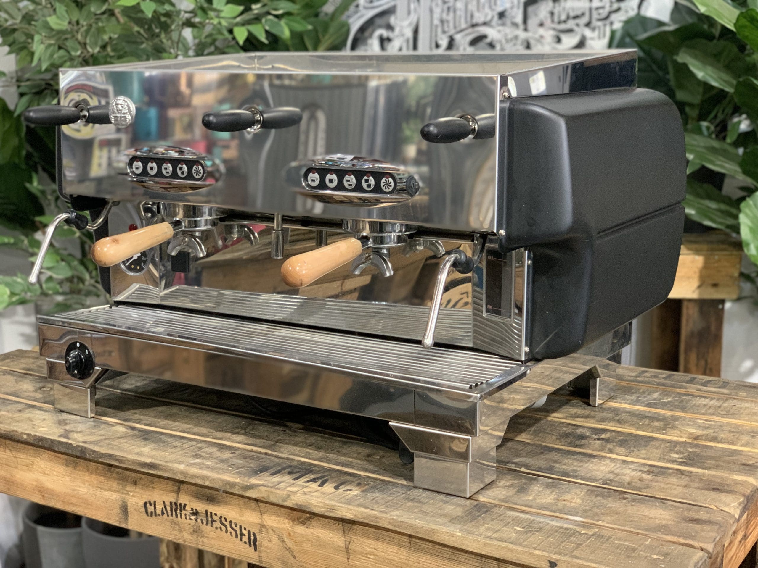 La San Marco 80E Liscea Matte Black - 2 Group Commercial Espresso Machine - Timber