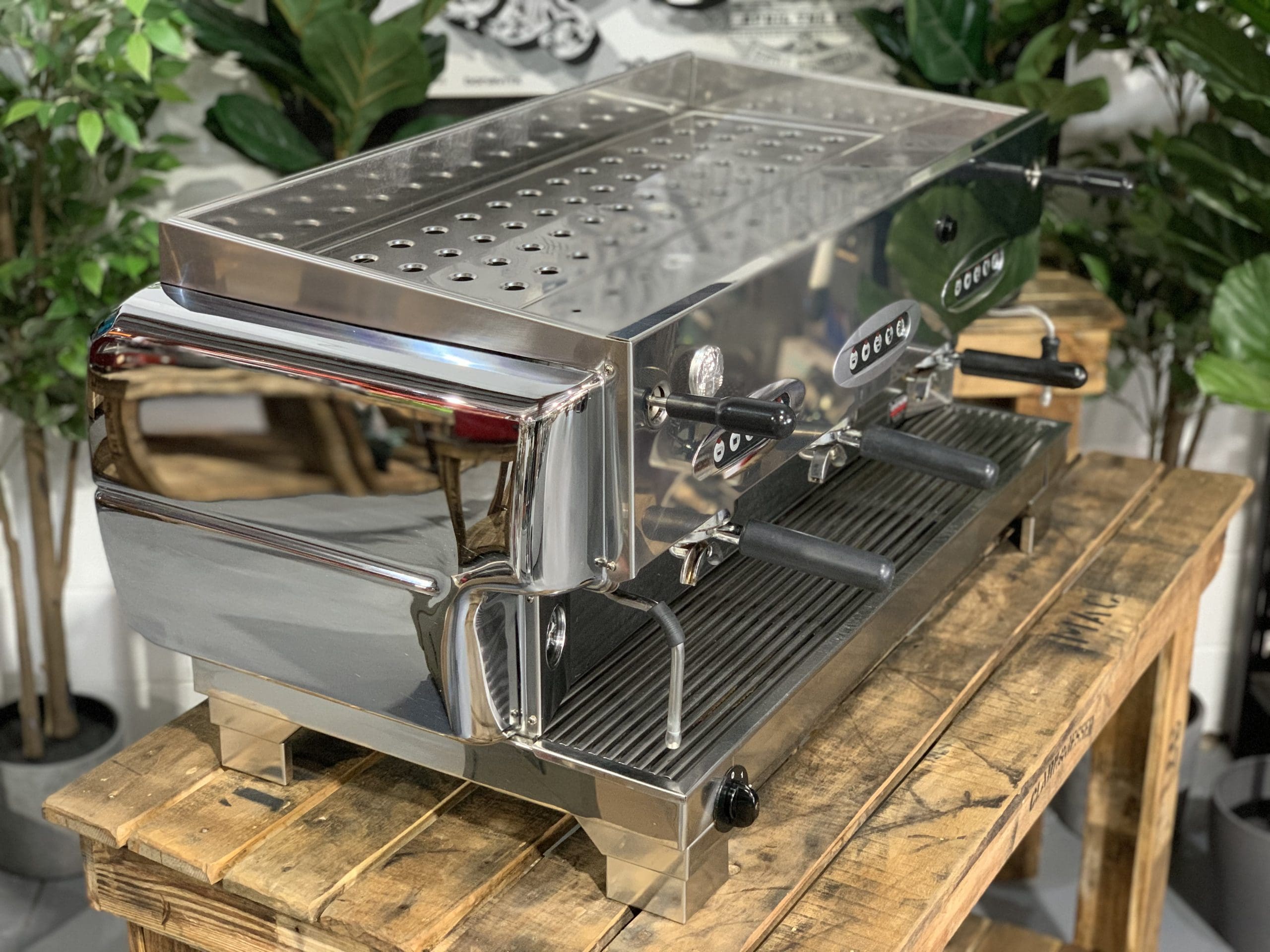 La San Marco 80E Liscea - 3 Group Commercial Espresso Machine