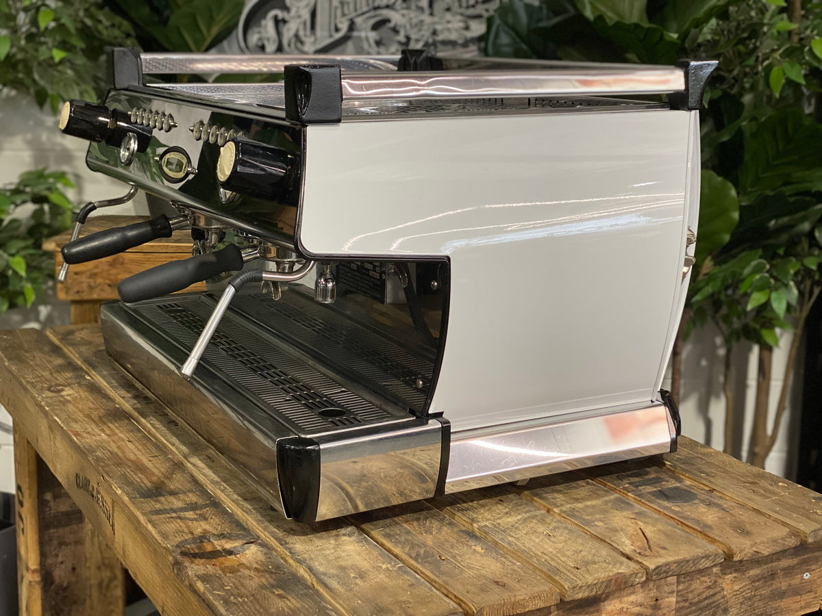La Marzocco GB5 - - 2 Group Commercial Espresso Machine - Commercial - White