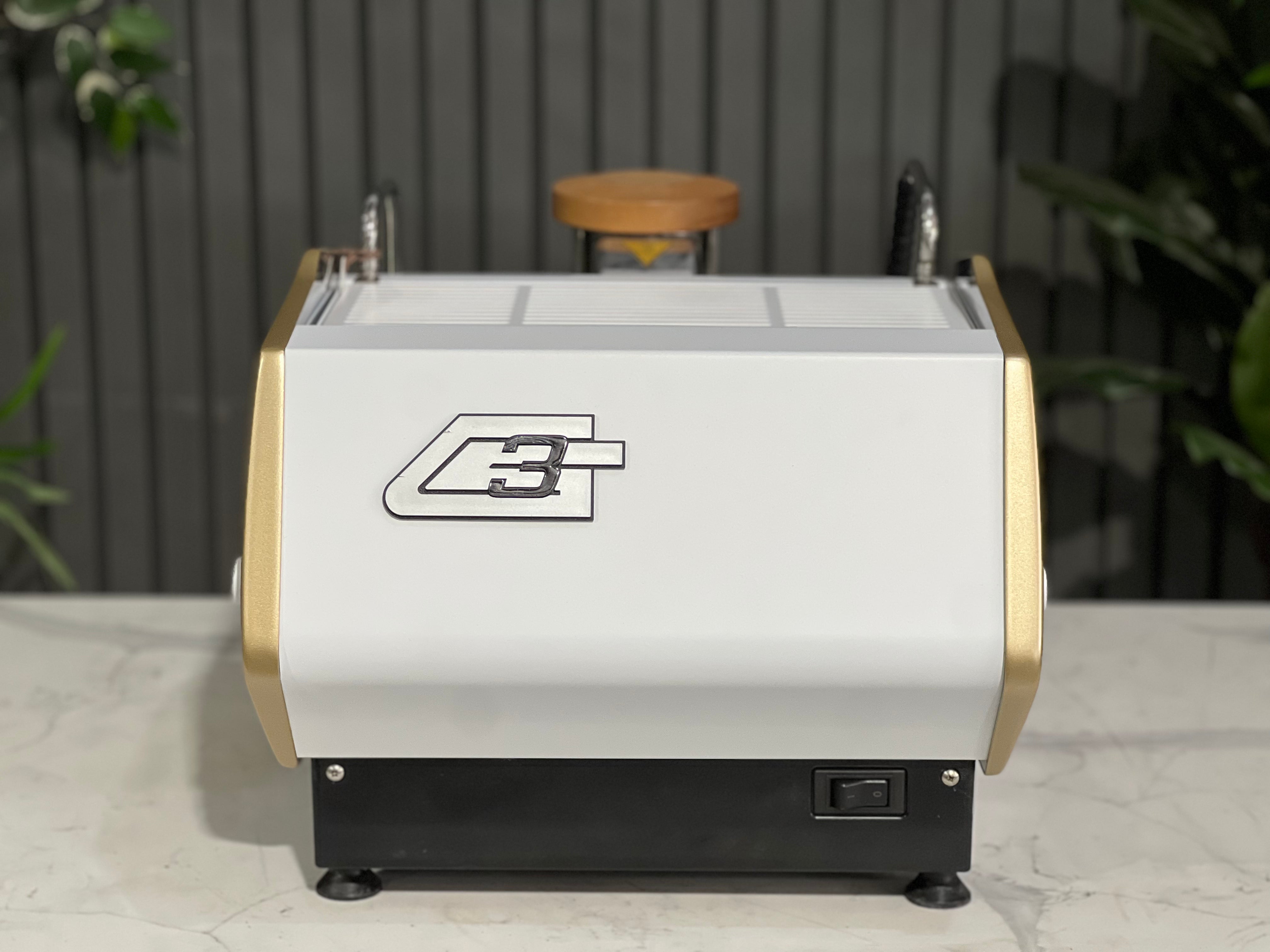 La Marzocco GS3 Av - 1 Group Commercial Espresso Machine