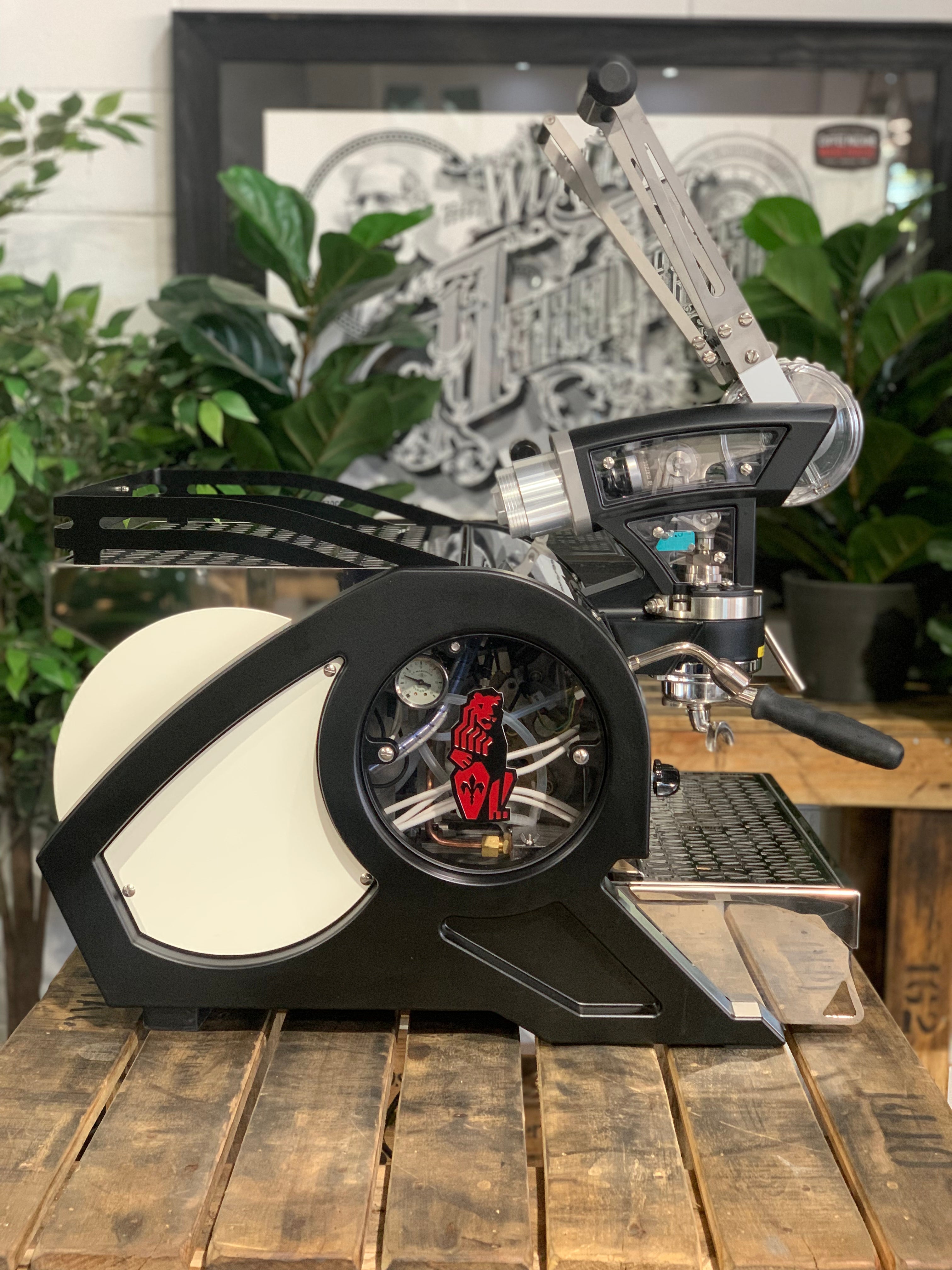 La Marzocco Leva X (1-) - 3 Group Commercial Espresso Machine