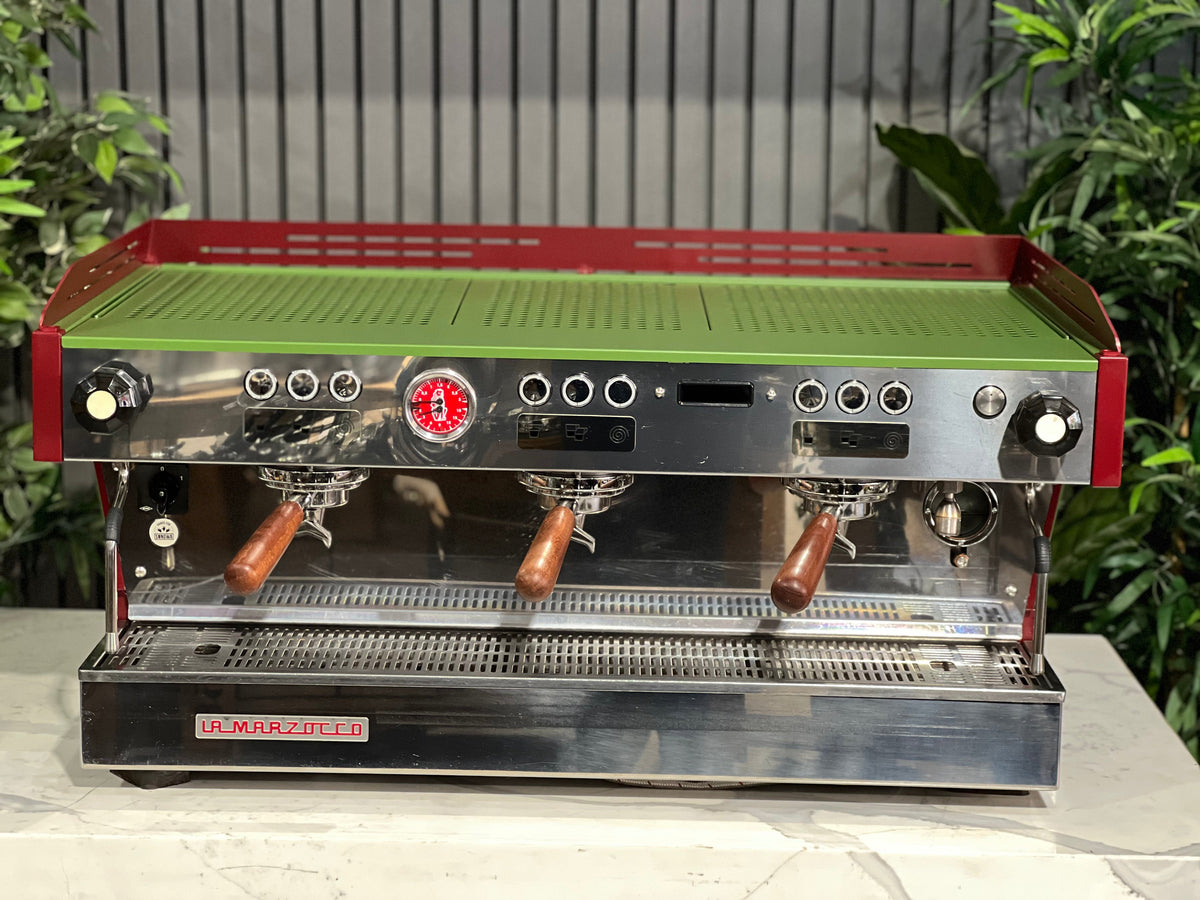 La Marzocco Linea PB - - 3 Group Commercial Espresso Machine - Commercial