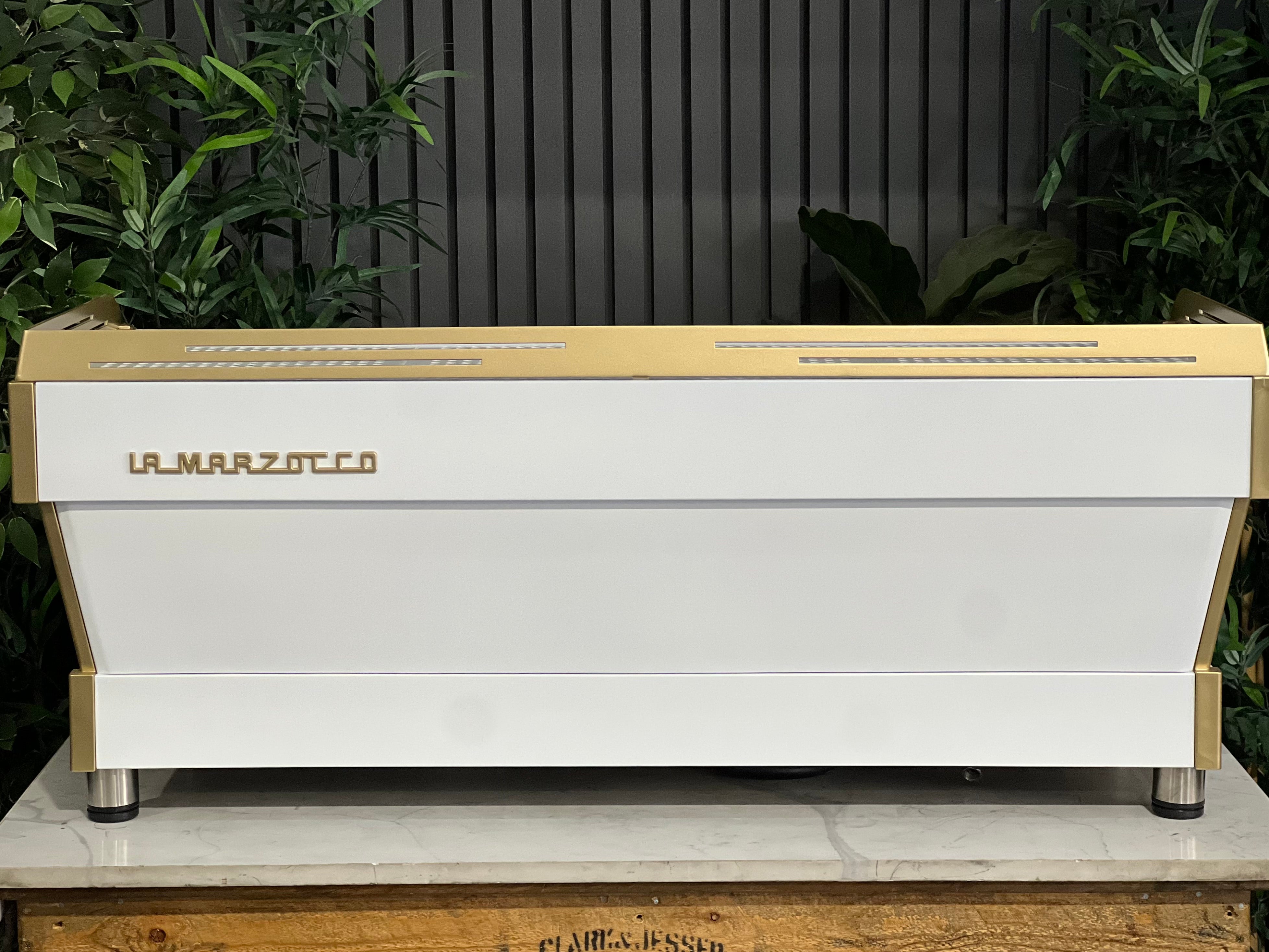 La Marzocco Linea PB - 4 Group Commercial Espresso Machine