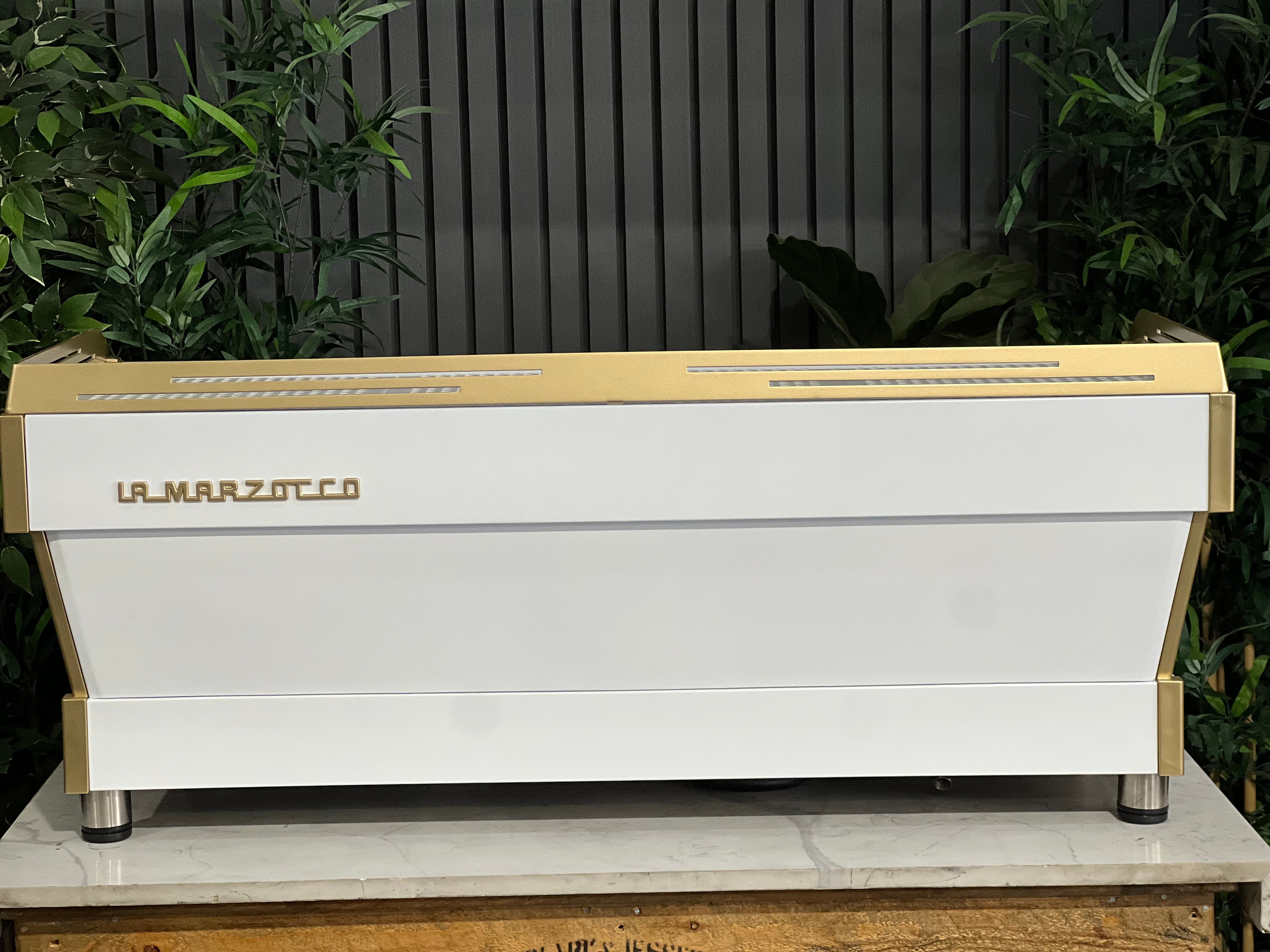 La Marzocco Linea PB - 4 Group Commercial Espresso Machine