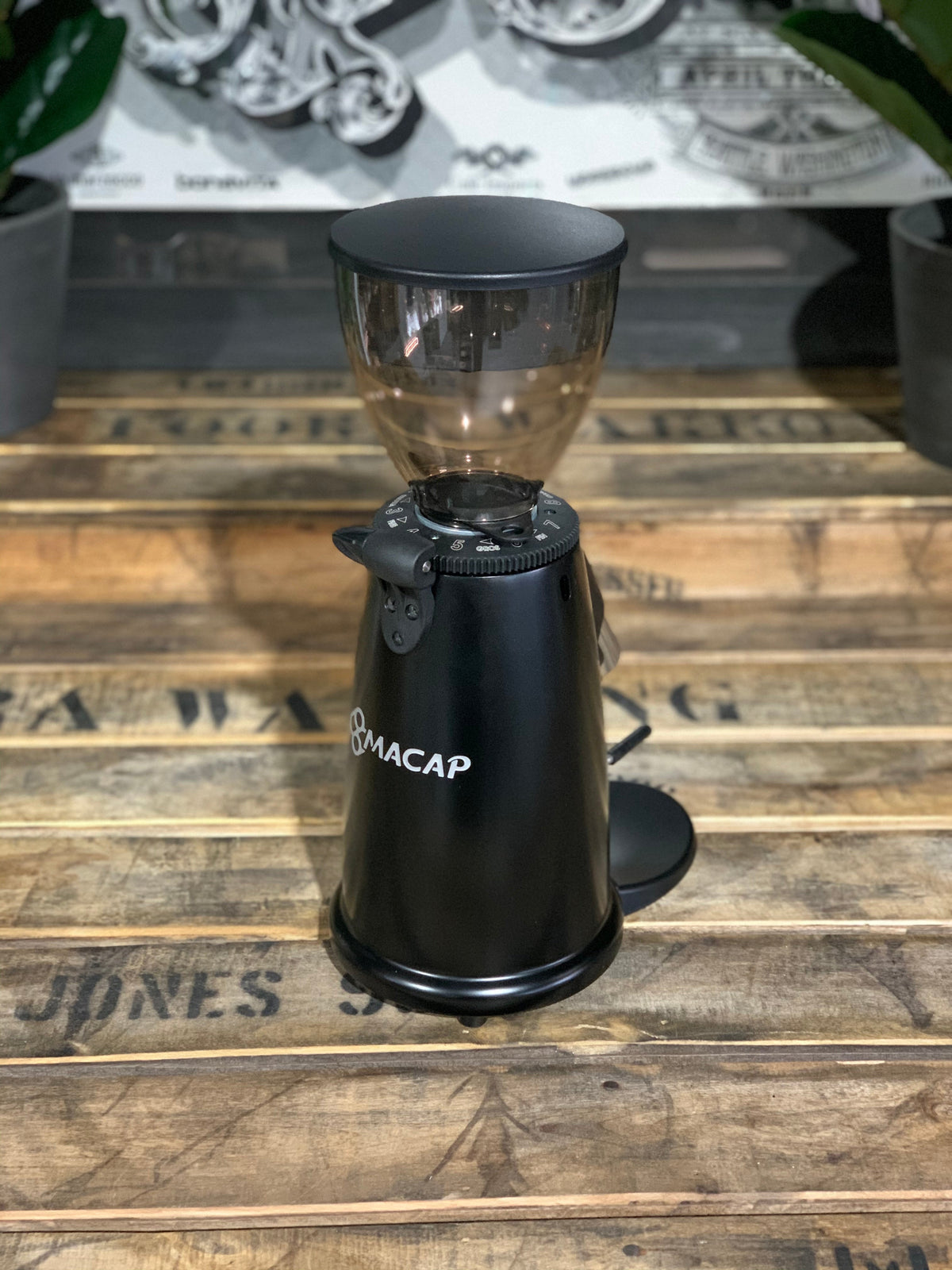 Macap M2M On Demand - Black