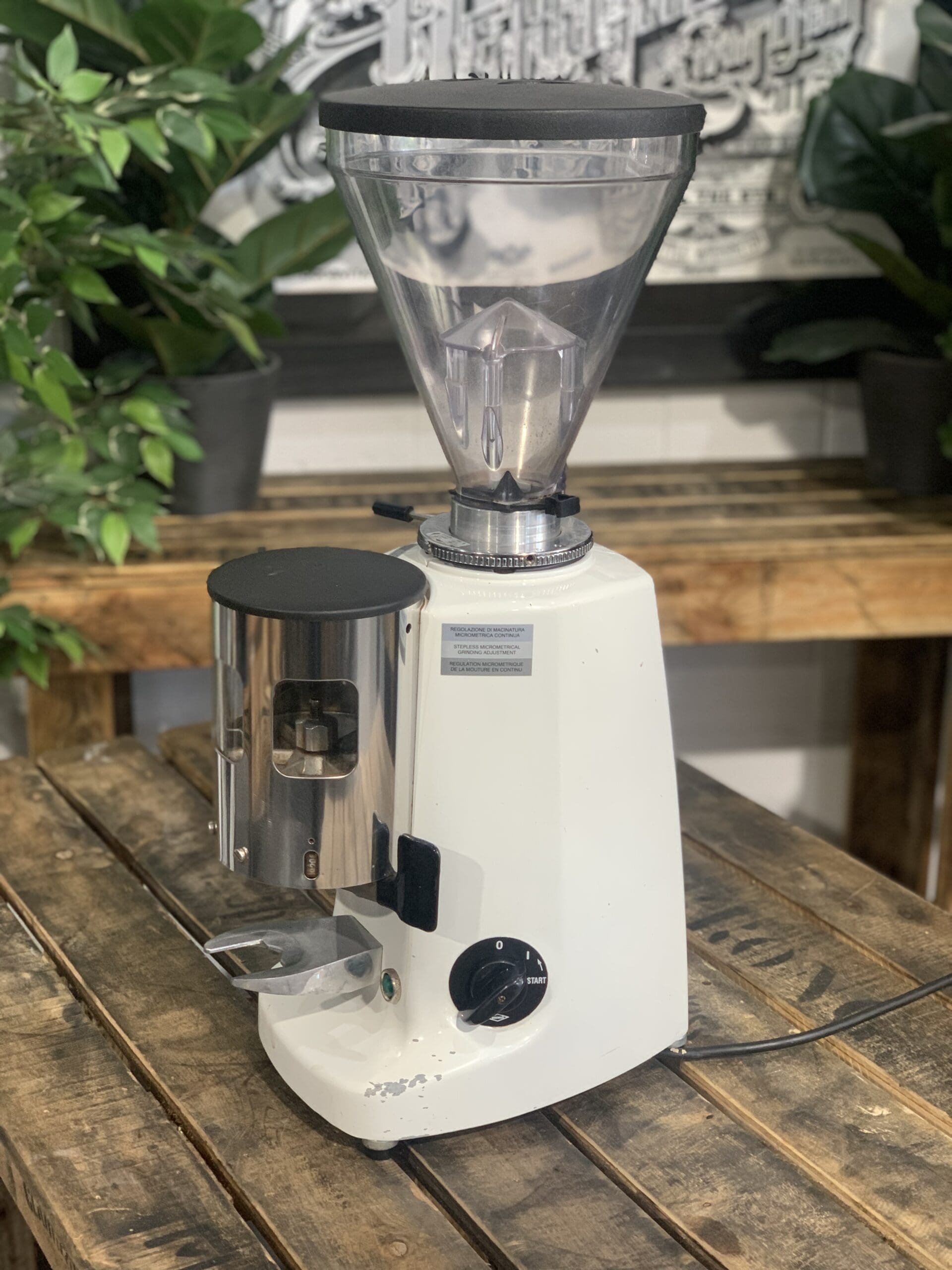 Mazzer Super Jolly Automatic - White
