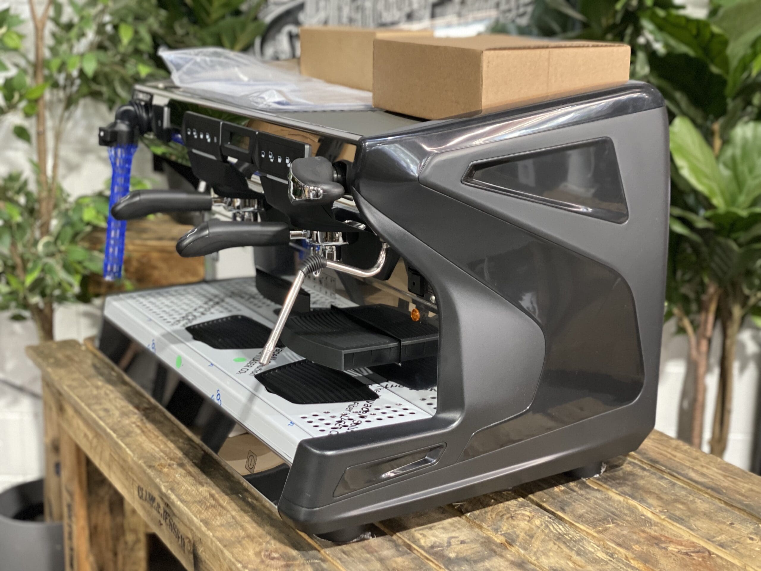 Rancilio Classe 7 iSteam - 2 Group Commercial Espresso Machine - Black
