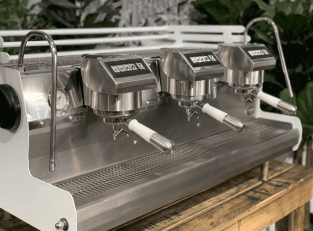 Synesso Sabre w. Pesado's - 3 Group Commercial Espresso Machine - White